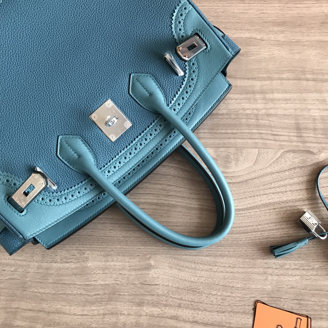 Hermes Birkin 30 Blue Lace Leather Handbag 4 i1605186875 9899 3