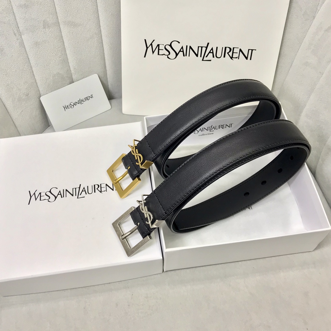 YvesSaintLaurent伊夫