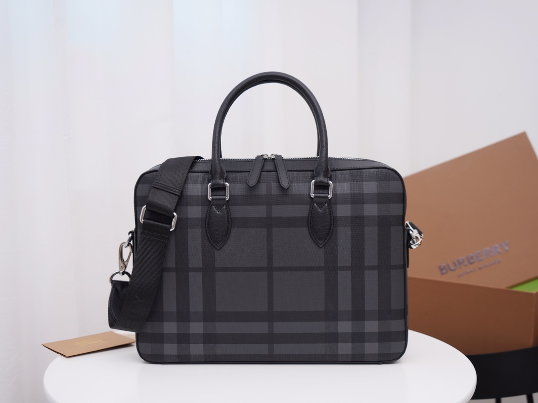 Burberry B家男士手提公文包