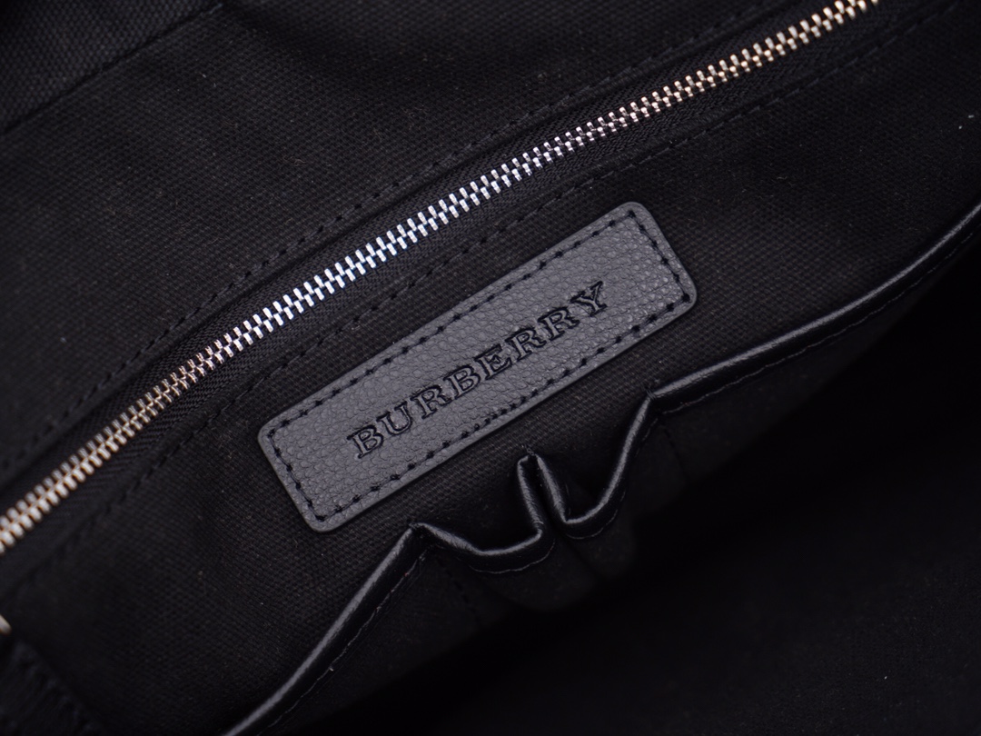 Burberry B家男士手提公文包