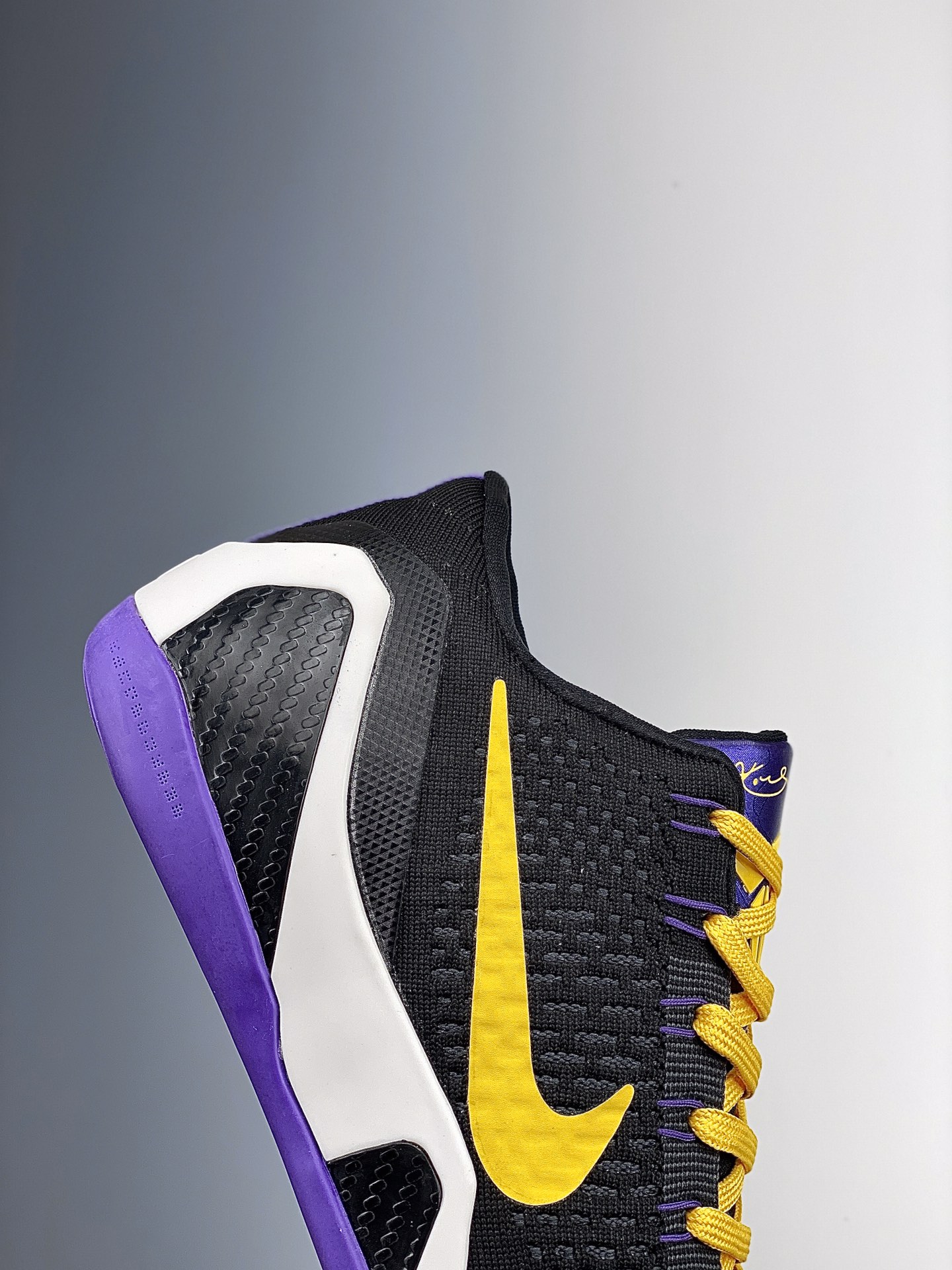 240 Nk Zoom Kobe 11 Elite Low BHM （2016） 科比11代 复刻实战运动 698599-110