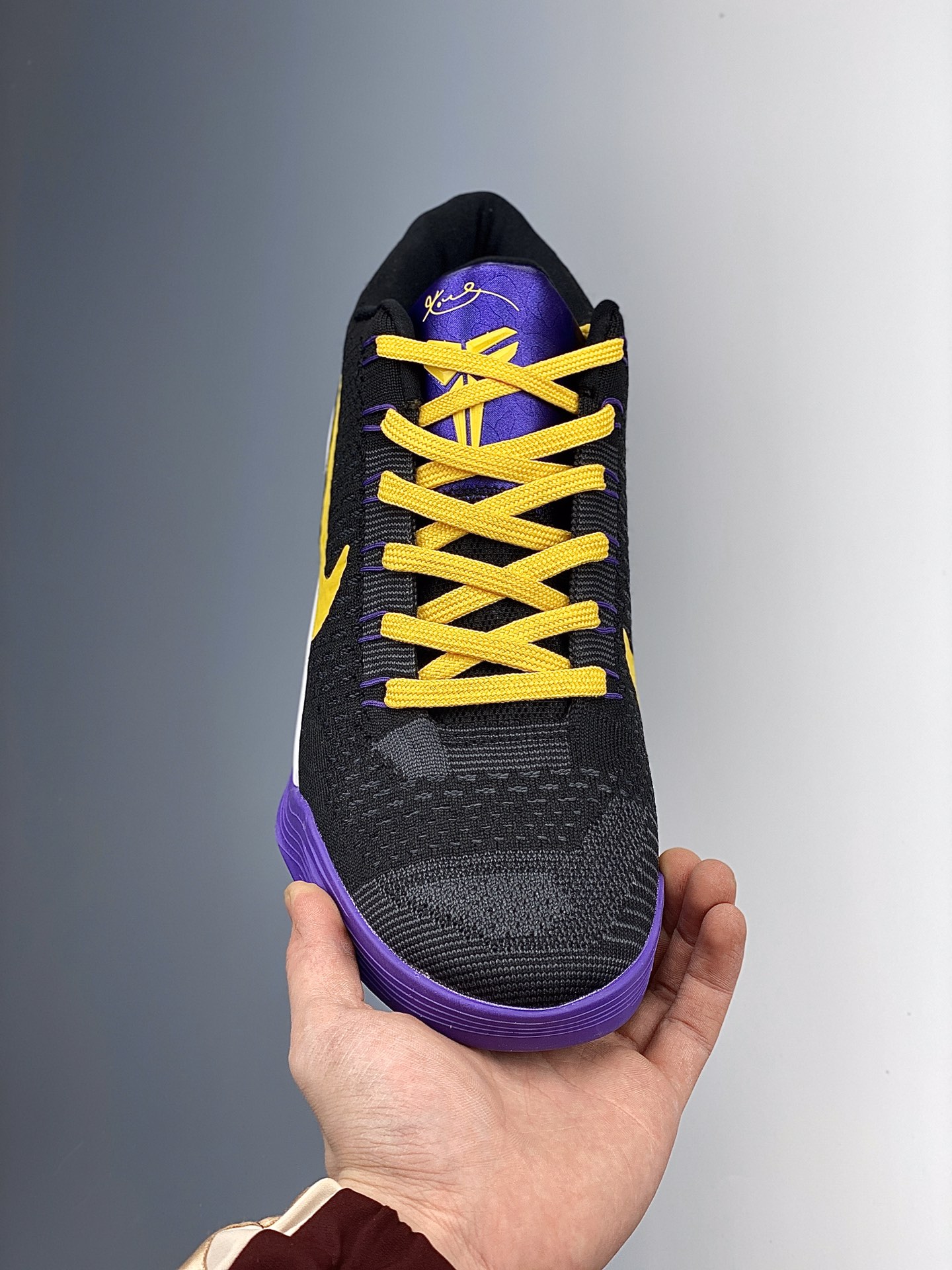 240 Nk Zoom Kobe 11 Elite Low BHM （2016） 科比11代 复刻实战运动 698599-110