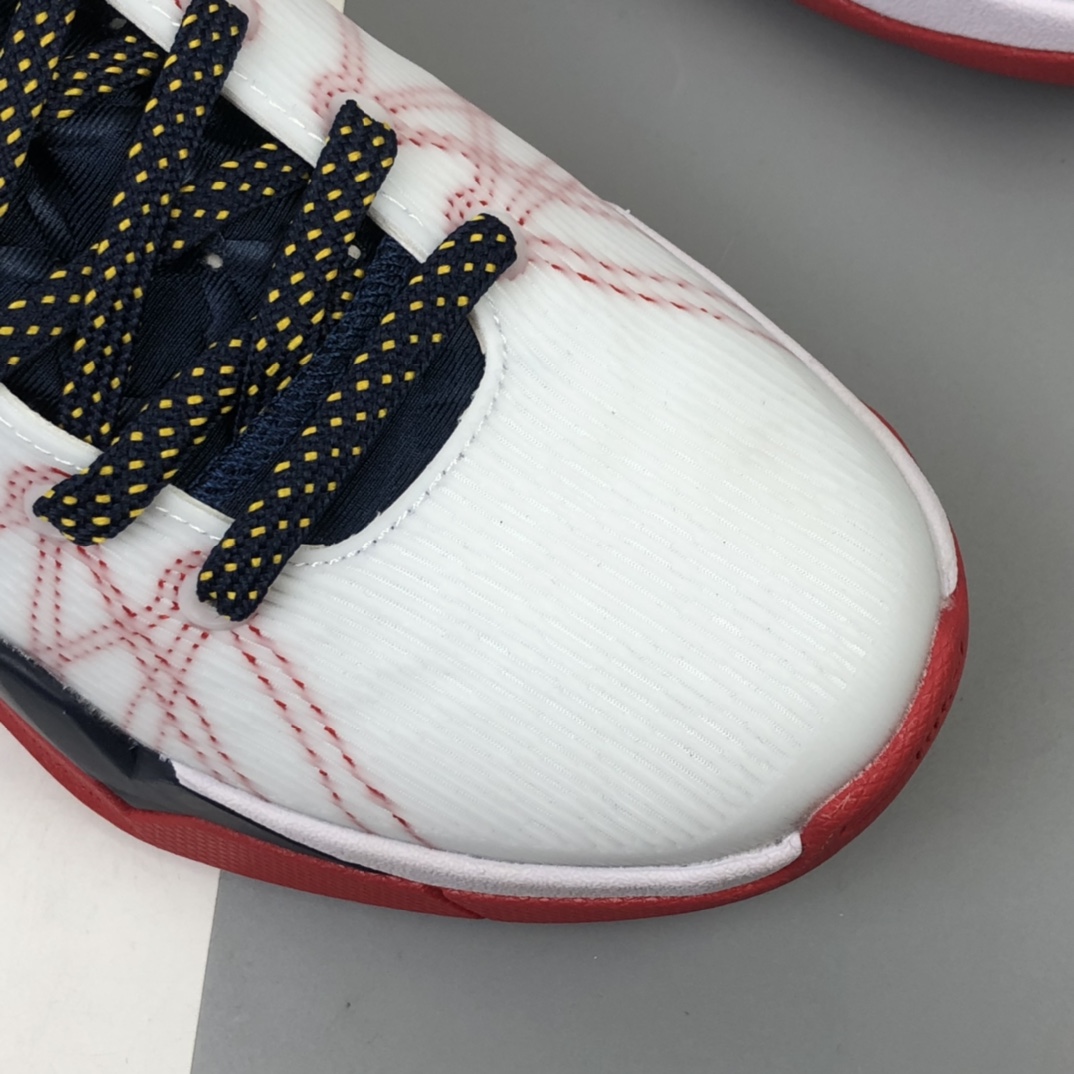 260 Nike Zoom Kobe VII visibility  Cloak 科比7代复刻实战运动低帮文化篮球鞋 白蓝金色 488371-104