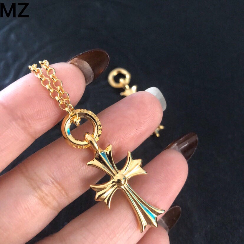 Chrome Hearts 开模 独家拍摄 (MZ)Chrome hearts 克罗心22k金圆环十字项链