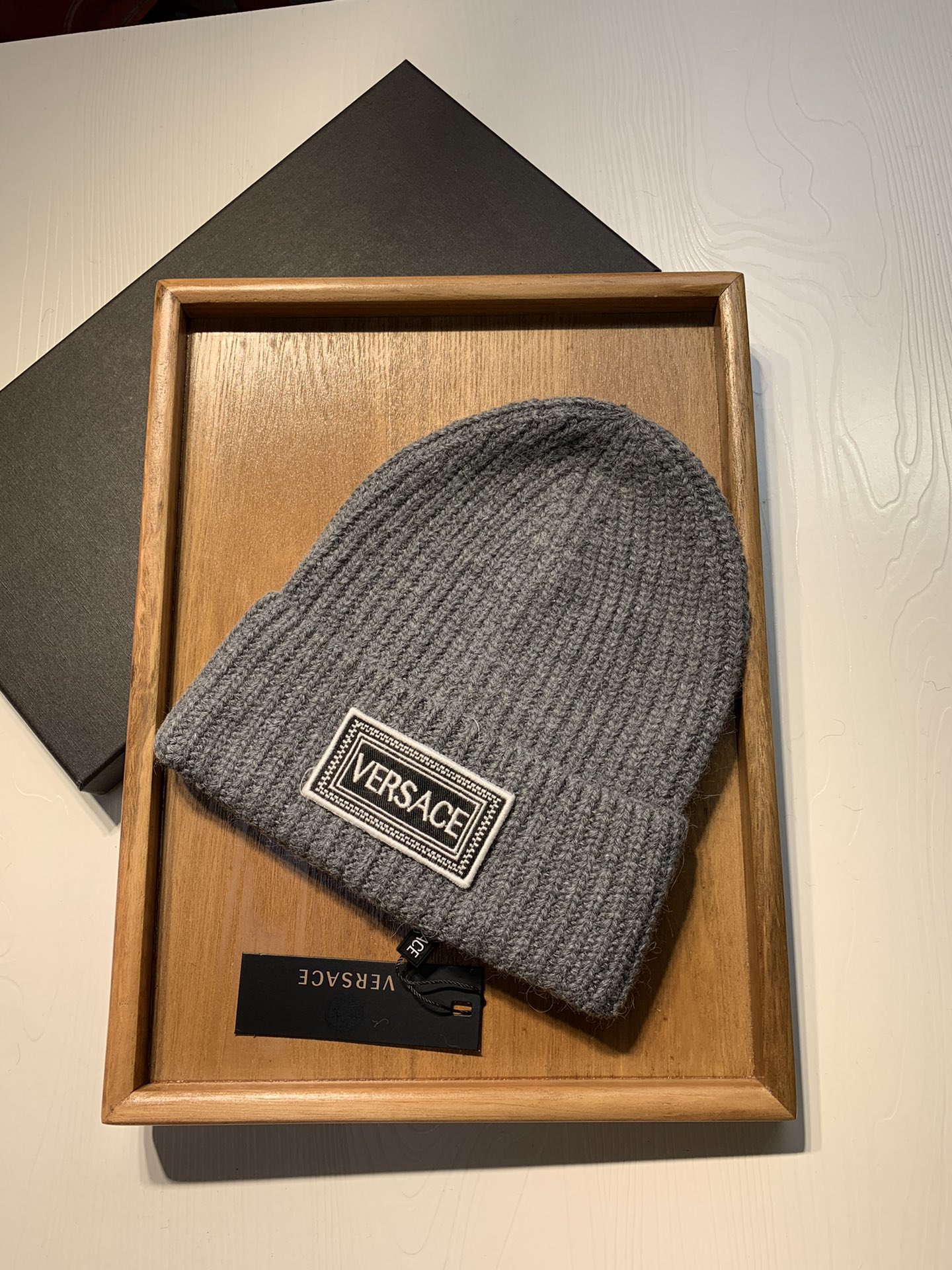 🌹。范思哲。 【羊毛单帽】客供小羊毛！珍贵典藏的灵魂帽子！客供色纱.每个颜色都非常好看！经典！手感软腻.