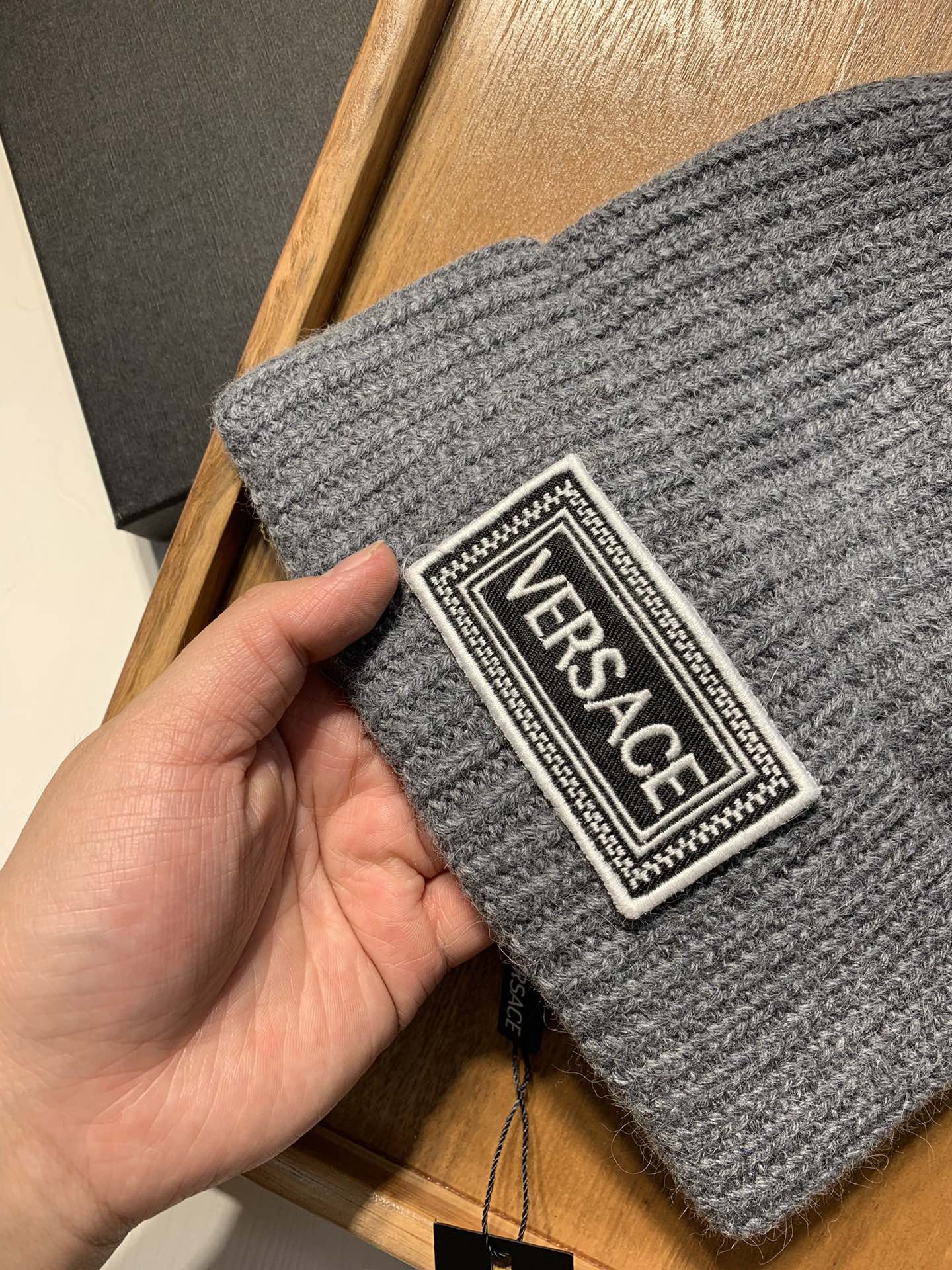 🌹。范思哲。 【羊毛单帽】客供小羊毛！珍贵典藏的灵魂帽子！客供色纱.每个颜色都非常好看！经典！手感软腻.