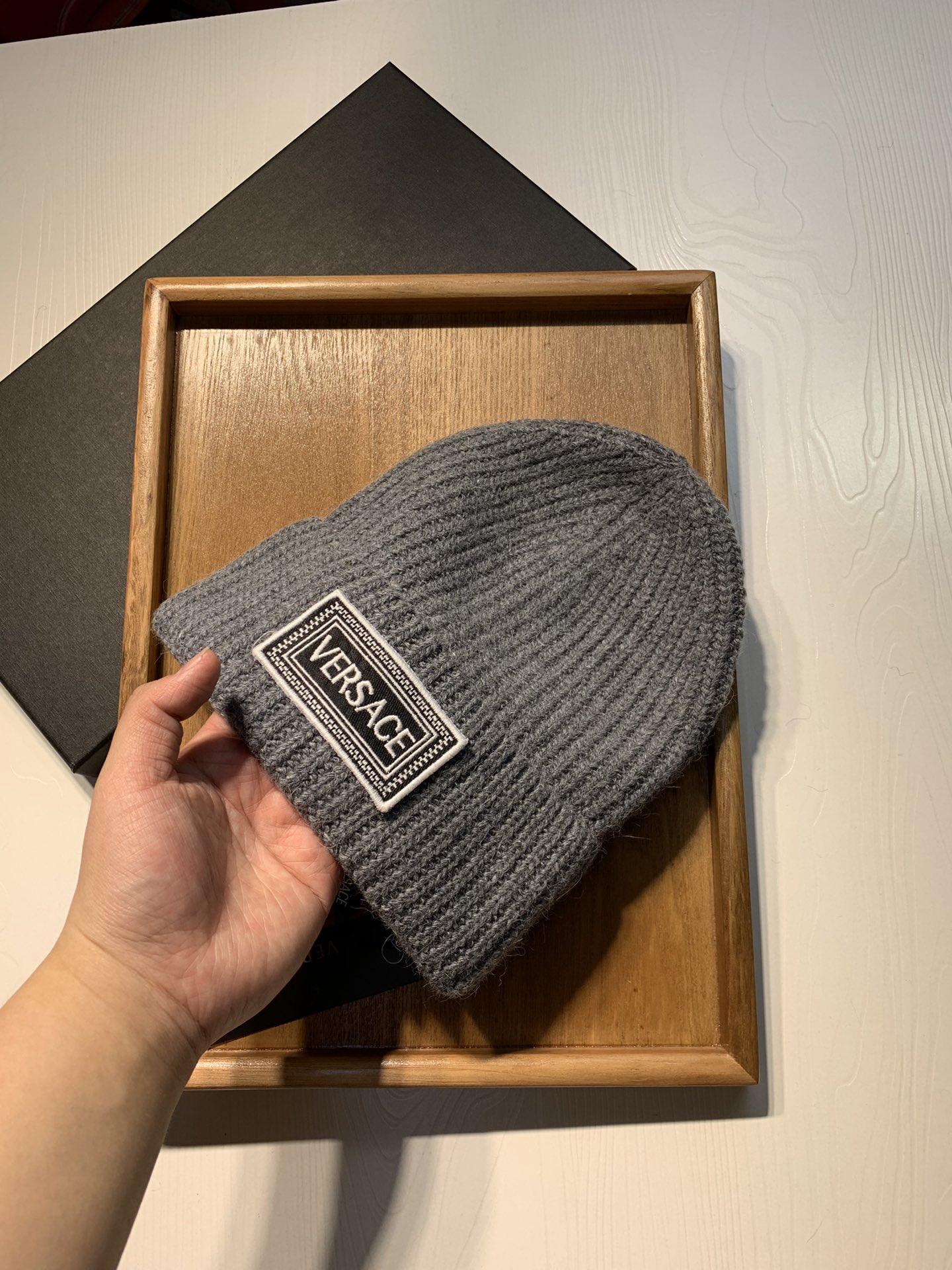 🌹。范思哲。 【羊毛单帽】客供小羊毛！珍贵典藏的灵魂帽子！客供色纱.每个颜色都非常好看！经典！手感软腻.