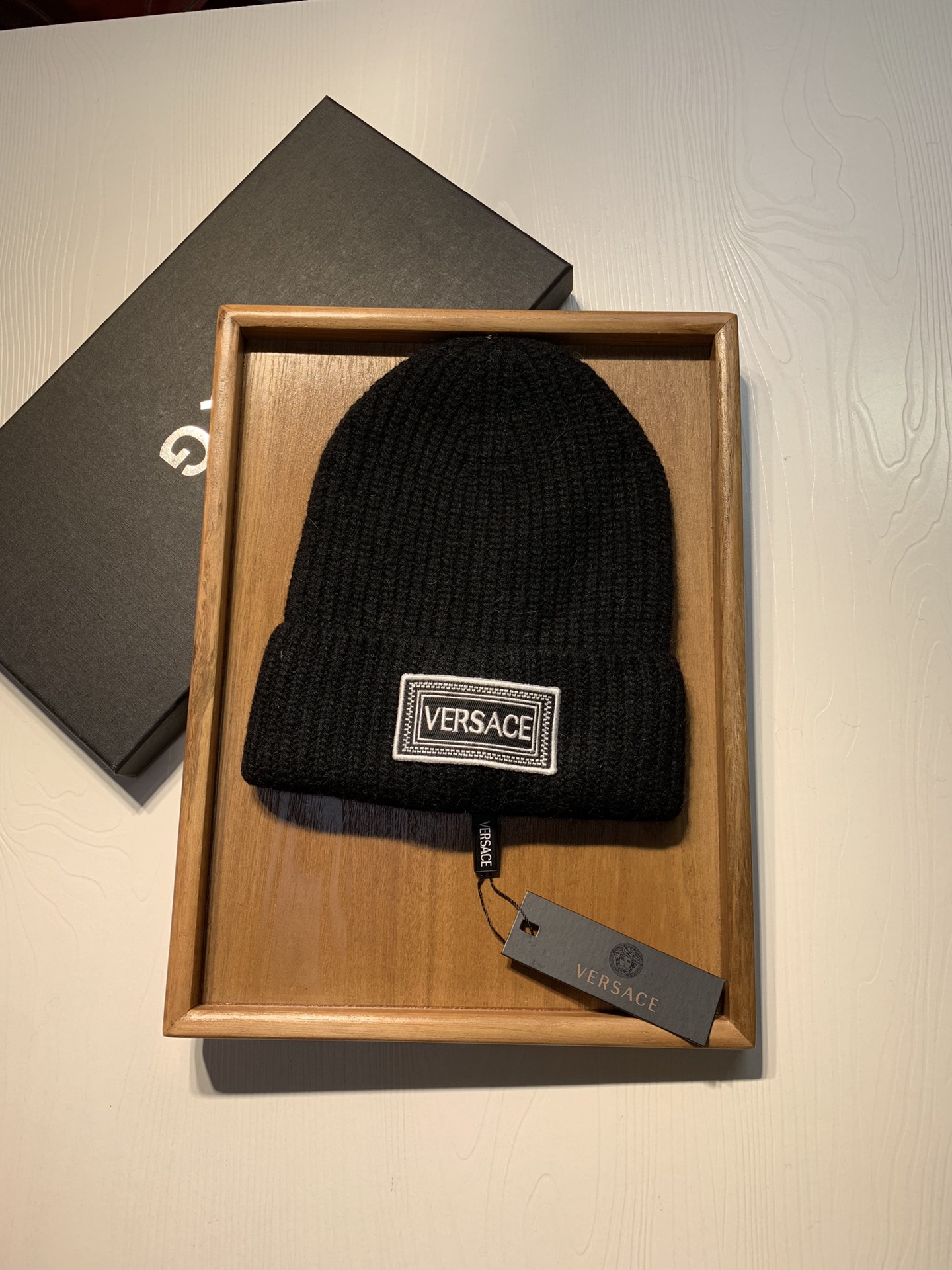 🌹。范思哲。 【羊毛单帽】客供小羊毛！珍贵典藏的灵魂帽子！客供色纱.每个颜色都非常好看！经典！手感软腻.