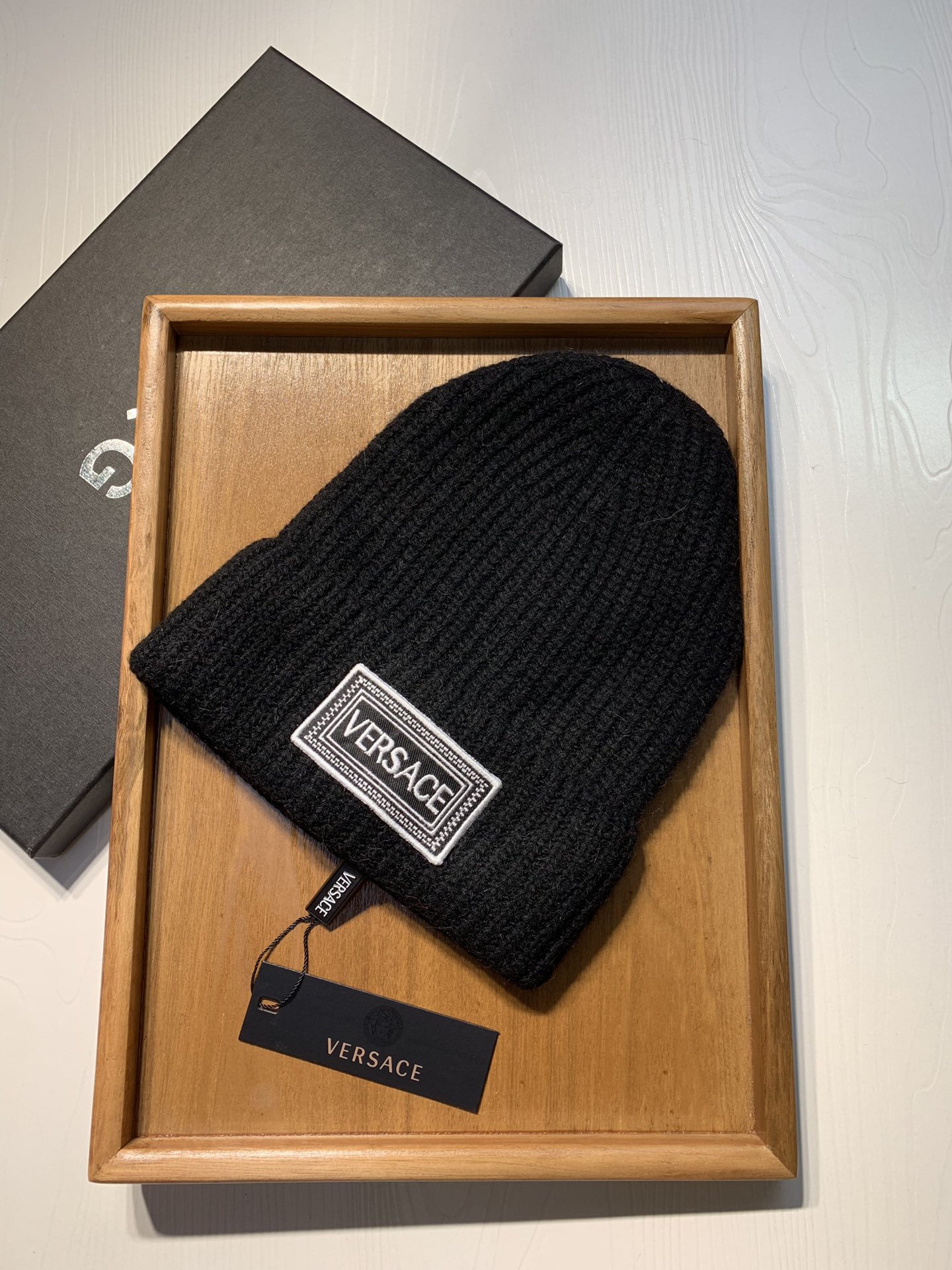 🌹。范思哲。 【羊毛单帽】客供小羊毛！珍贵典藏的灵魂帽子！客供色纱.每个颜色都非常好看！经典！手感软腻.