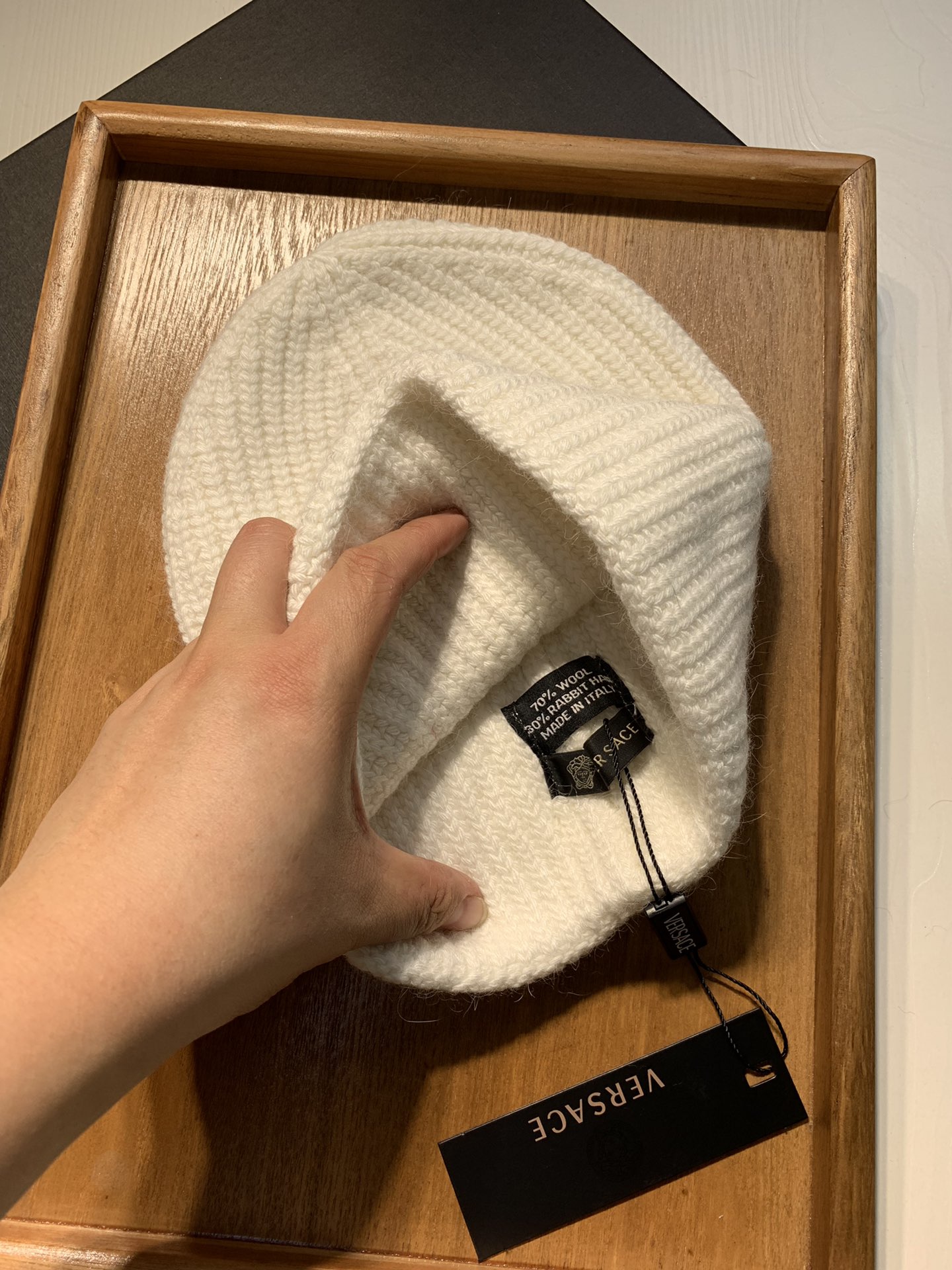 🌹。范思哲。 【羊毛单帽】客供小羊毛！珍贵典藏的灵魂帽子！客供色纱.每个颜色都非常好看！经典！手感软腻.