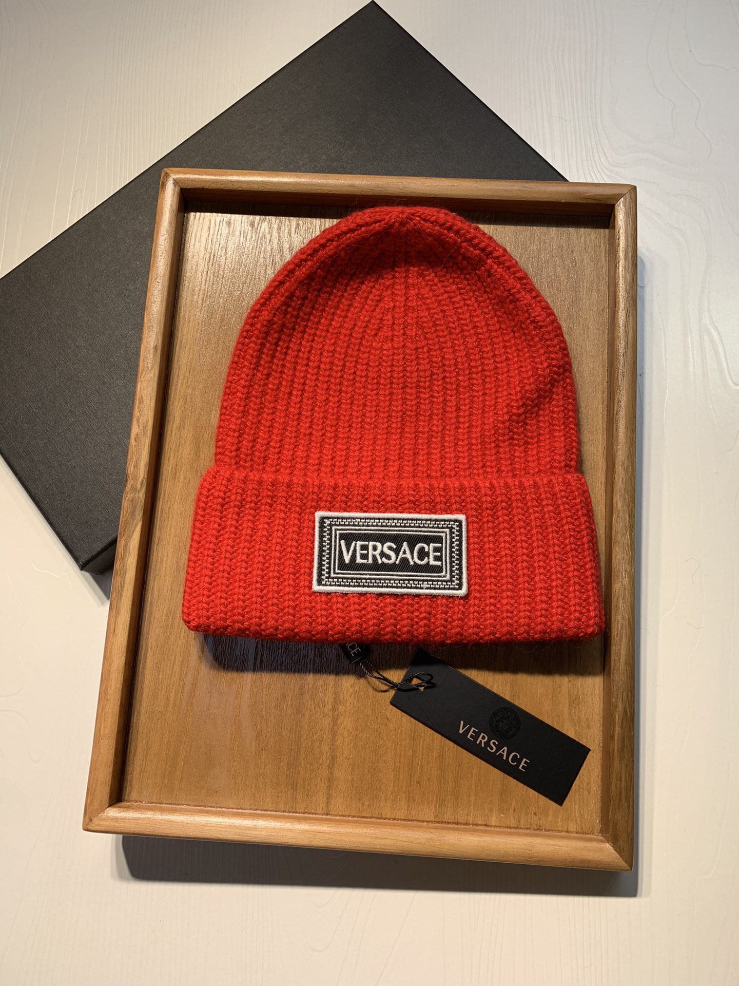 🌹。范思哲。 【羊毛单帽】客供小羊毛！珍贵典藏的灵魂帽子！客供色纱.每个颜色都非常好看！经典！手感软腻.