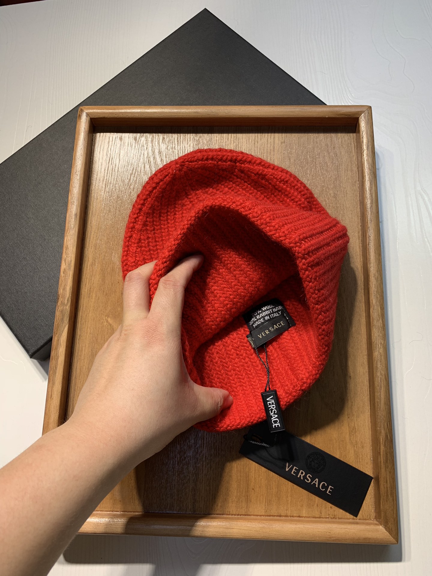 🌹。范思哲。 【羊毛单帽】客供小羊毛！珍贵典藏的灵魂帽子！客供色纱.每个颜色都非常好看！经典！手感软腻.