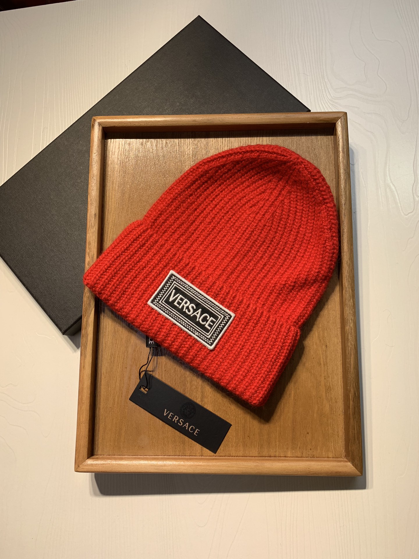 🌹。范思哲。 【羊毛单帽】客供小羊毛！珍贵典藏的灵魂帽子！客供色纱.每个颜色都非常好看！经典！手感软腻.