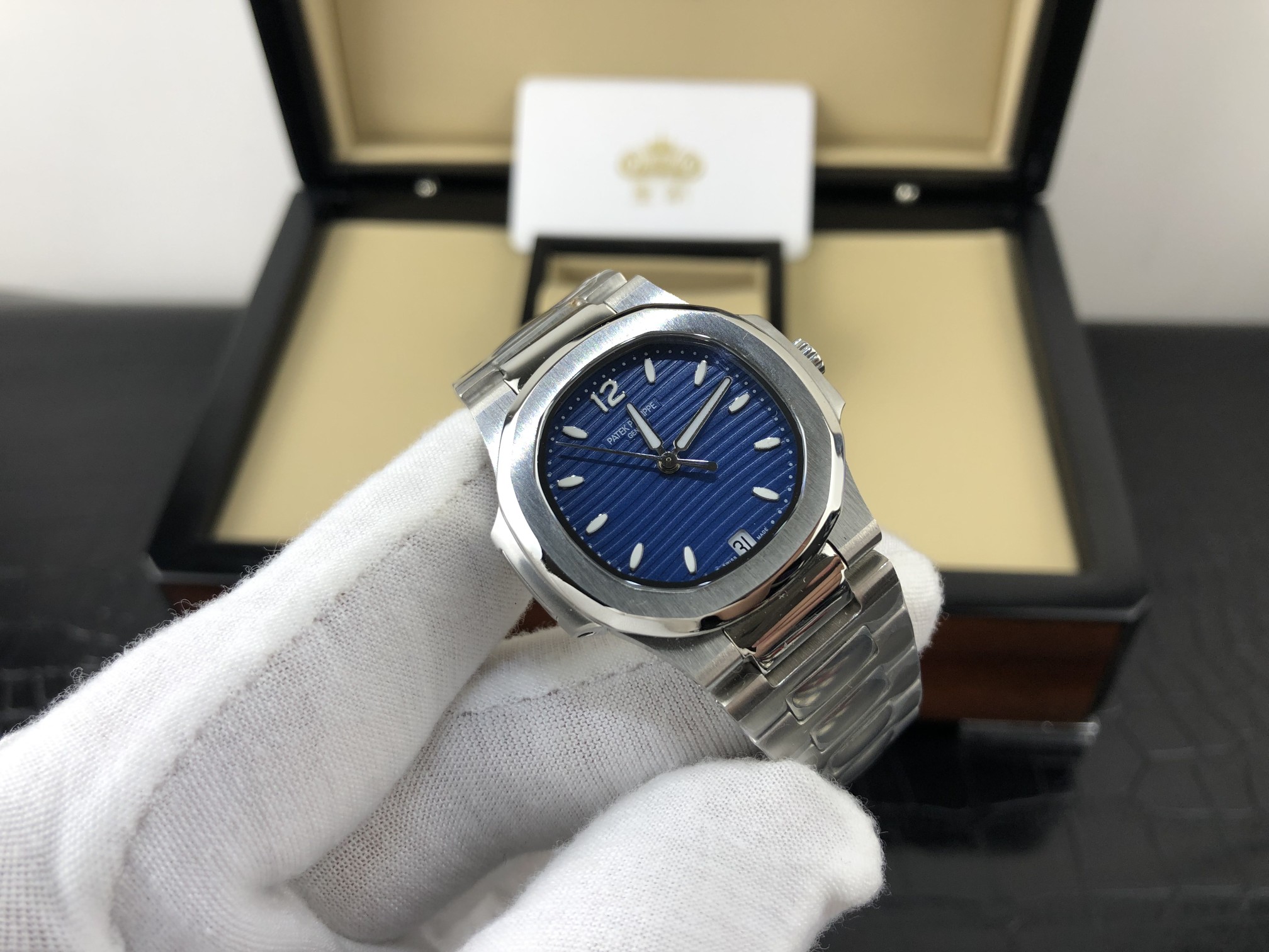 Patek Philippe 皇家 百达翡丽鹦鹉螺系列蓝色表盘女表