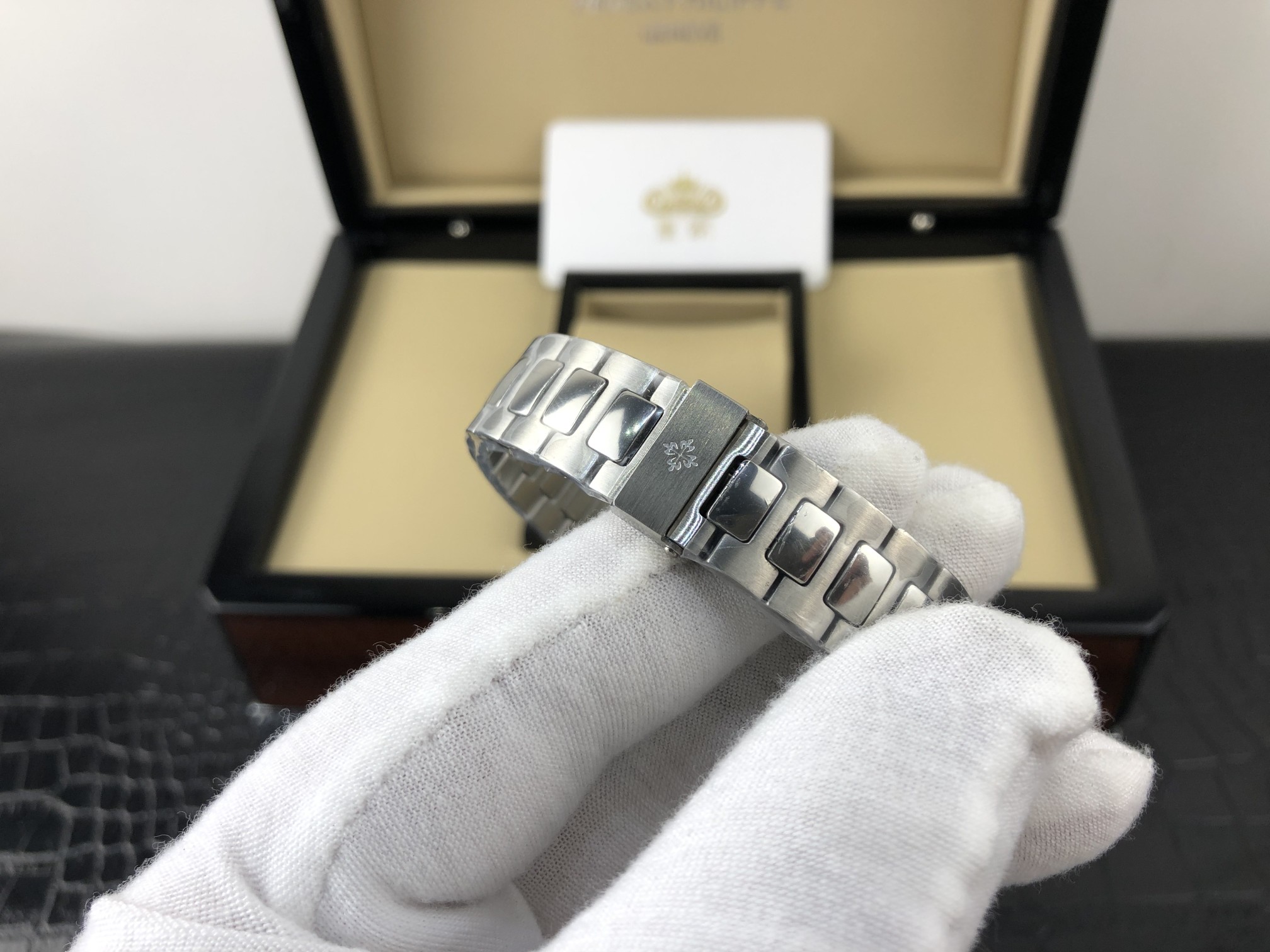 Patek Philippe 皇家 百达翡丽鹦鹉螺系列蓝色表盘女表
