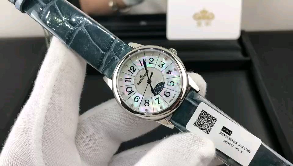Cartier 皇家 积家约会系列贝壳表盘女表视频欣赏