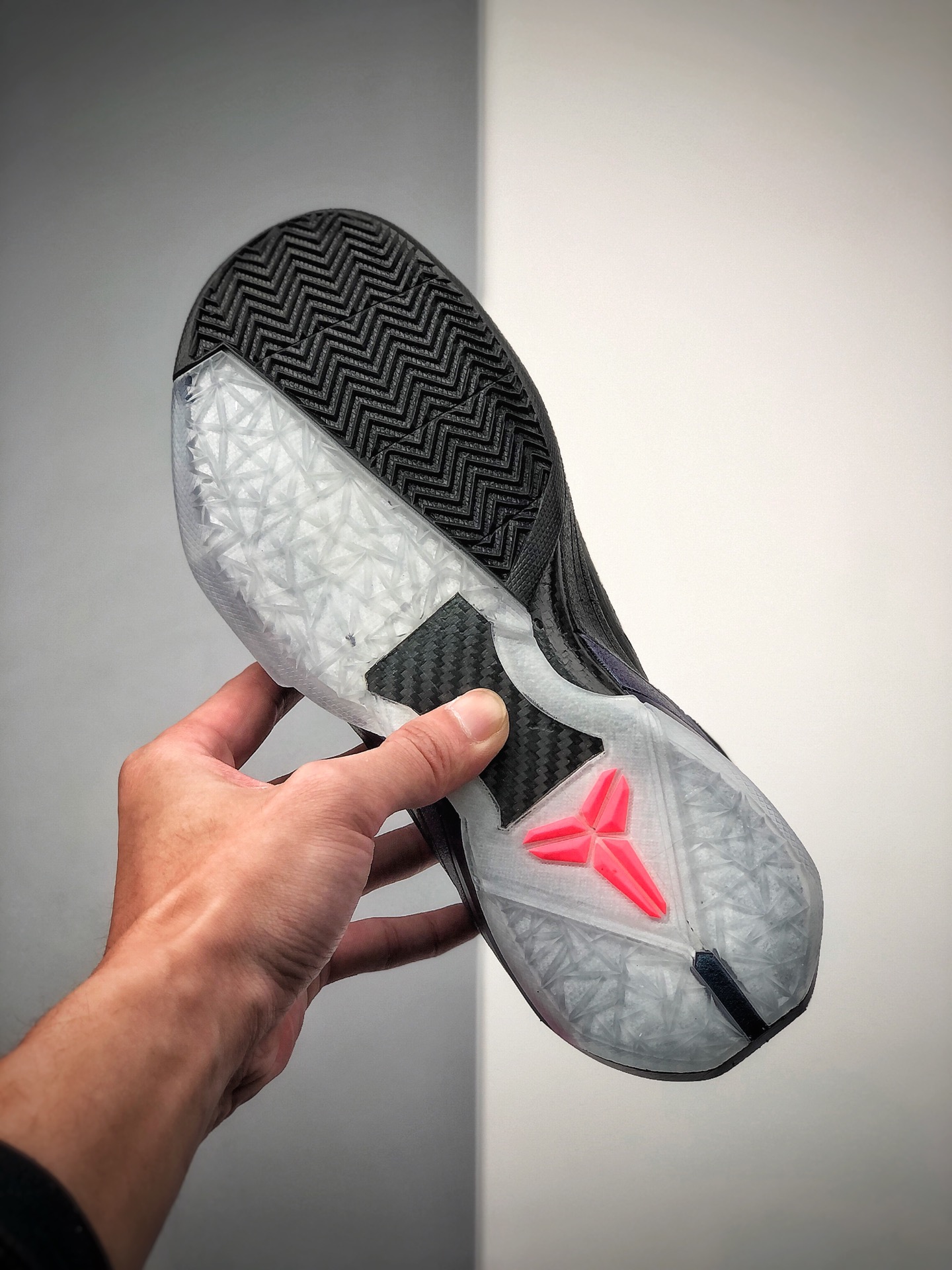 260  科比/KOBE 8  货号：488371-005