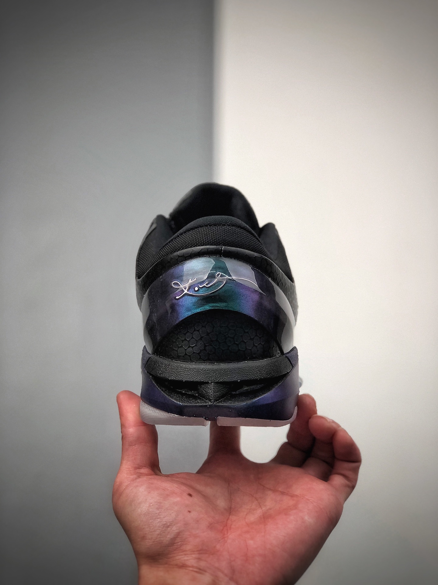 260  科比/KOBE 8  货号：488371-005