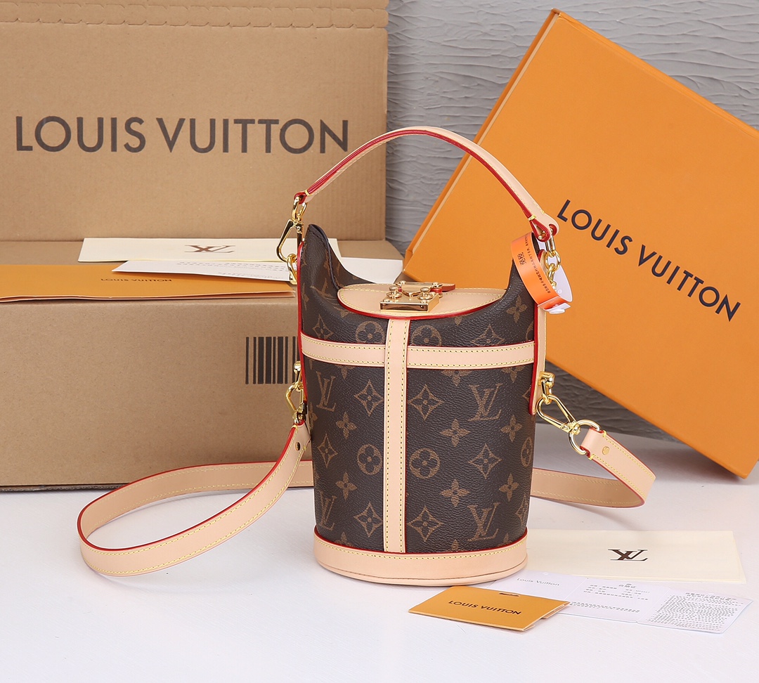 Louis Vuitton 全钢五金‼ 薯条包、春夏系列中备受钟爱的Duffle手袋