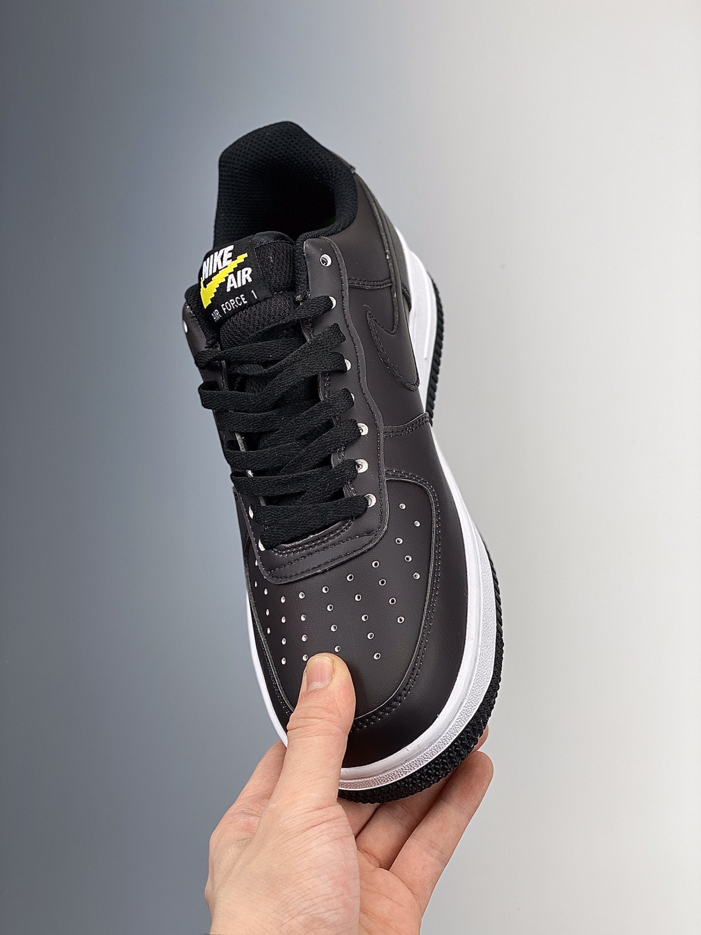 160 Nike Air Force 1 空军一号低帮运动休闲板鞋 CZ5123-001