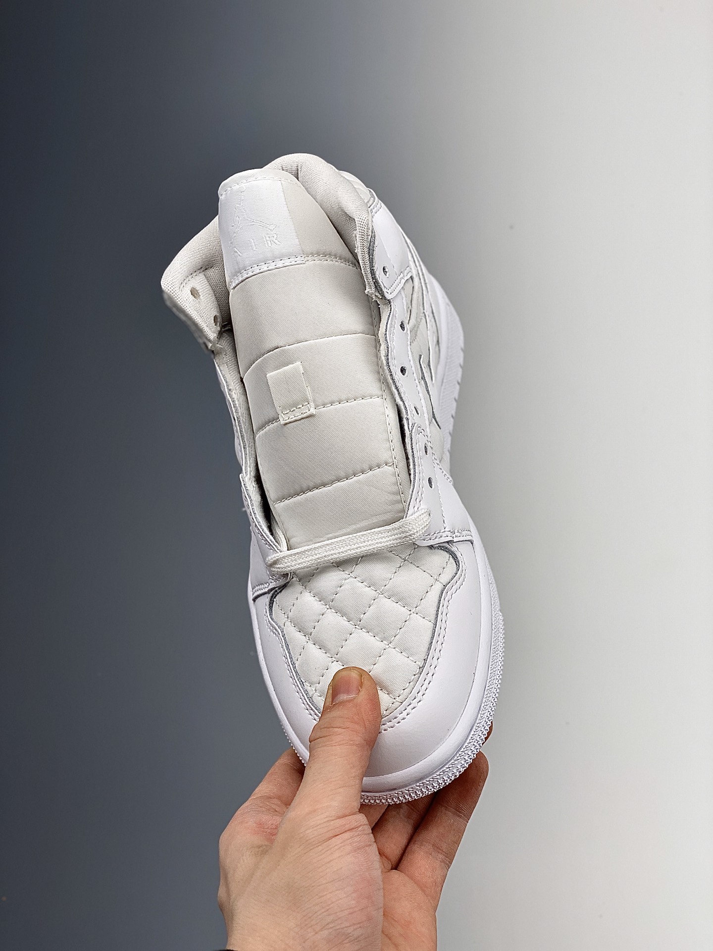 260  Air Jordan 1 Mid AJ1乔1中帮文化篮球鞋  DB6078-100