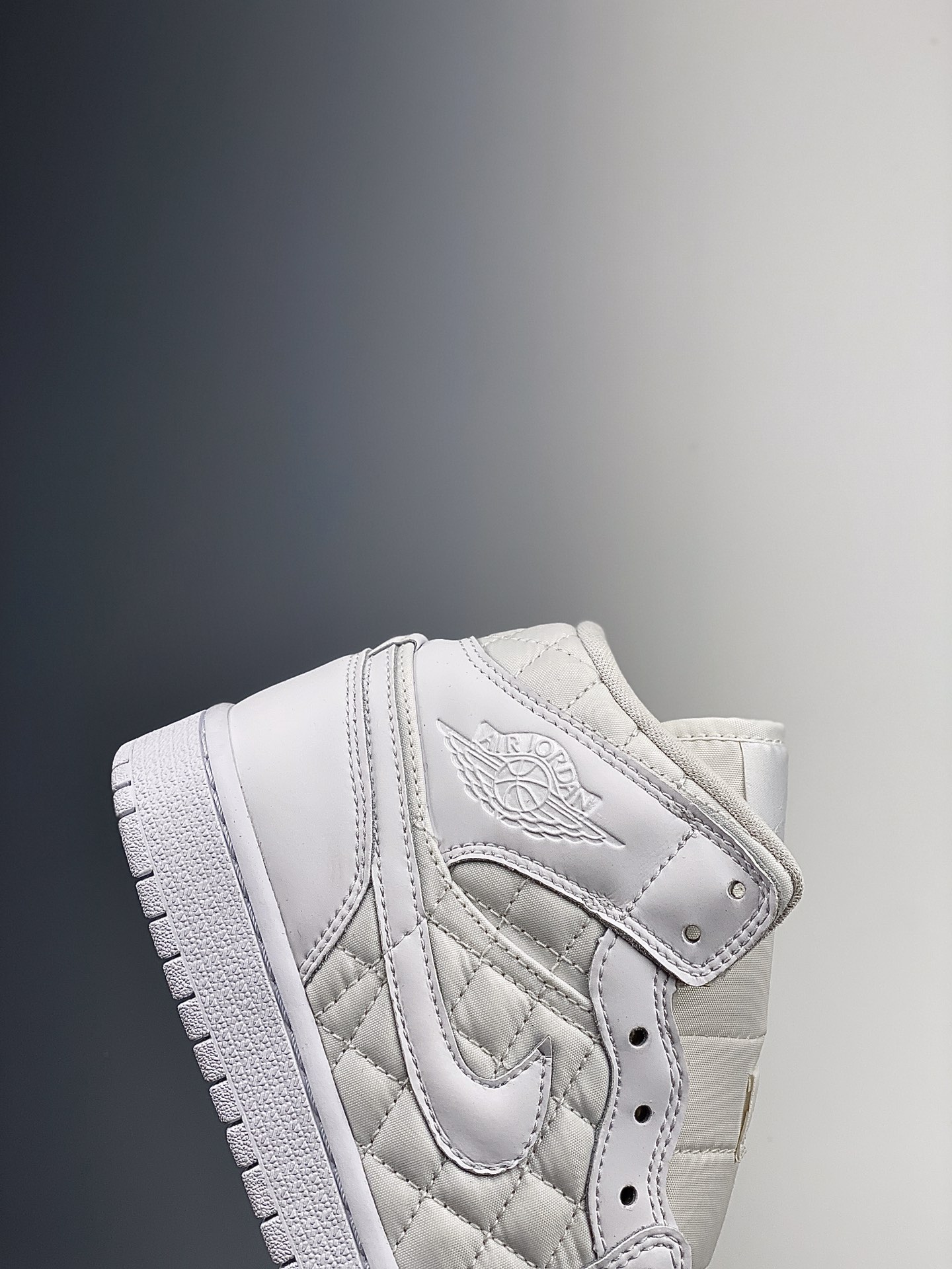 260  Air Jordan 1 Mid AJ1乔1中帮文化篮球鞋  DB6078-100