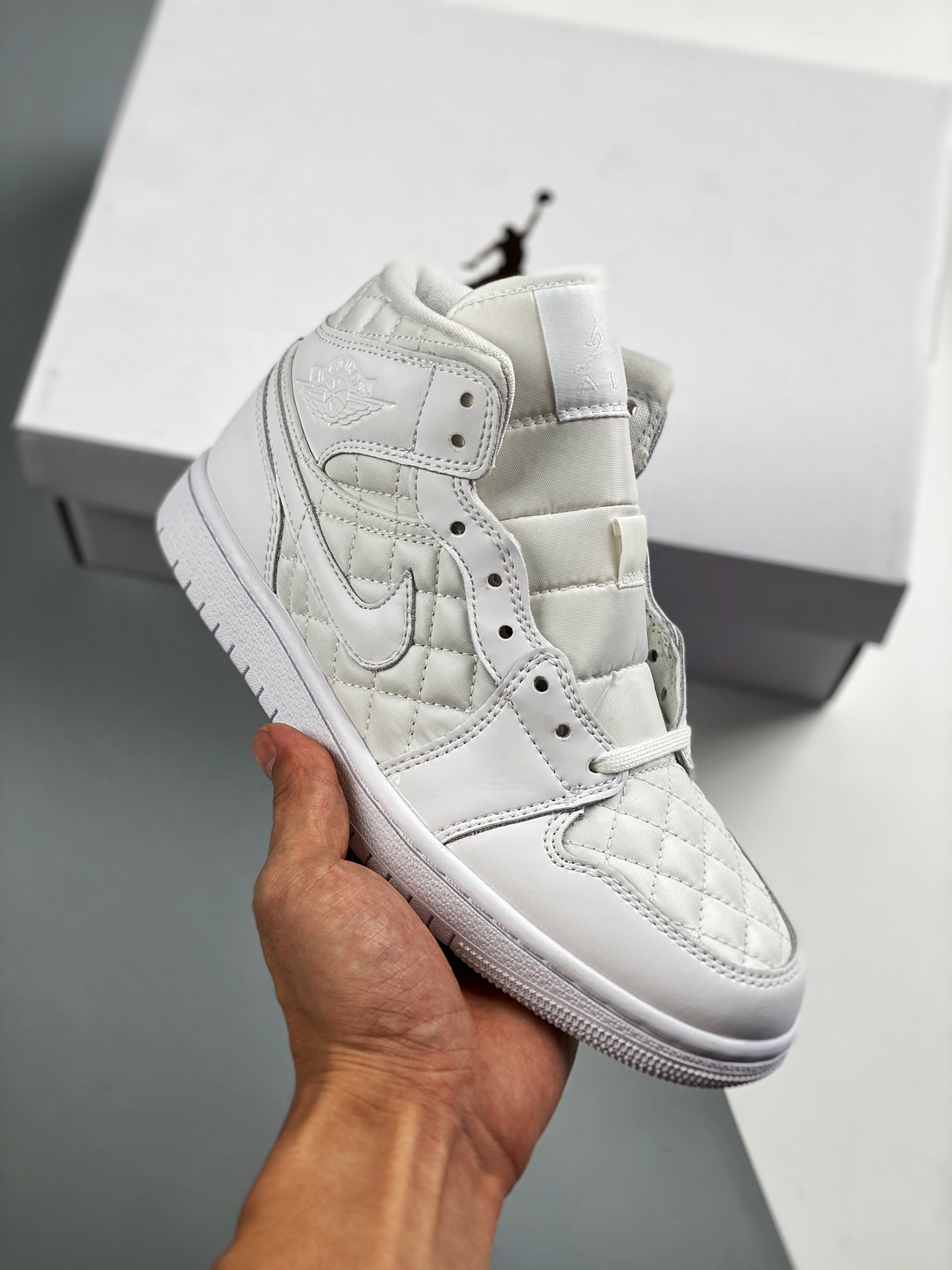 Original bare shoe level, the highest craftsmanship product on the market 💯 Air Jordan 1 Mid "Quilted White" small Cha…