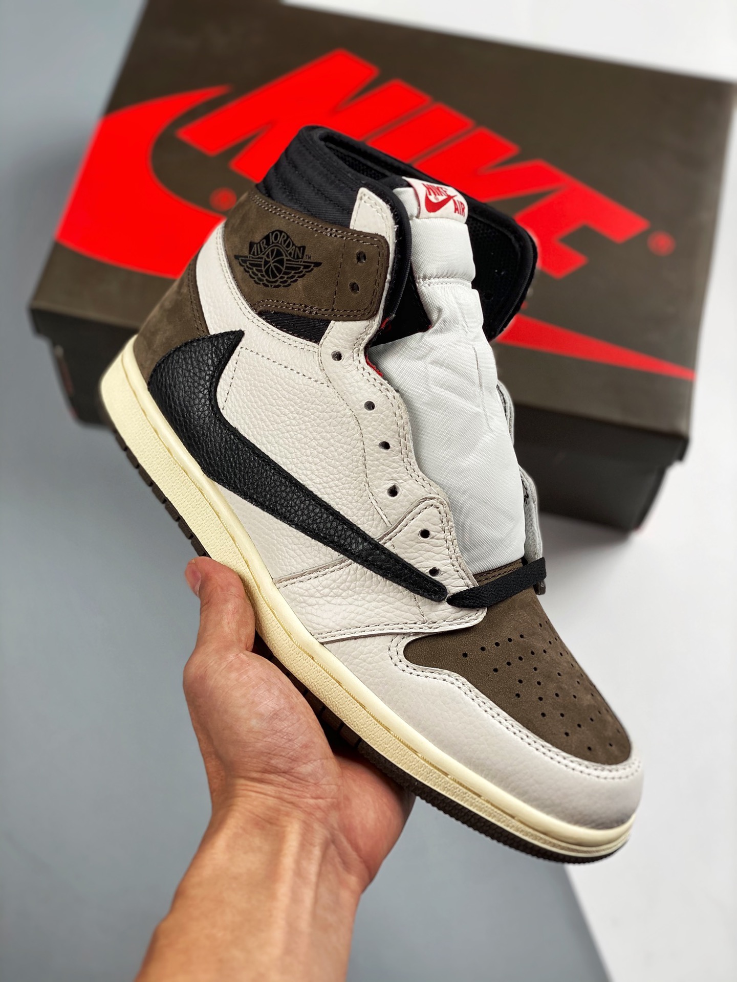 Plataforma exclusiva de alta gama❗️ Te hará redescubrir 'puro original' Travis Scott X Air Jordan 1 Invertido Swoosh, n…