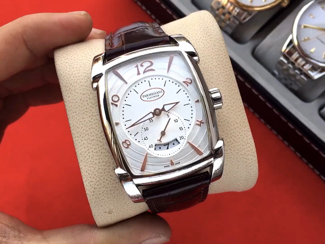 Palmer Johnny PARRMLGIANI Men’s Watch: Fine Steel, Automated Machinery, Mineral Glass.