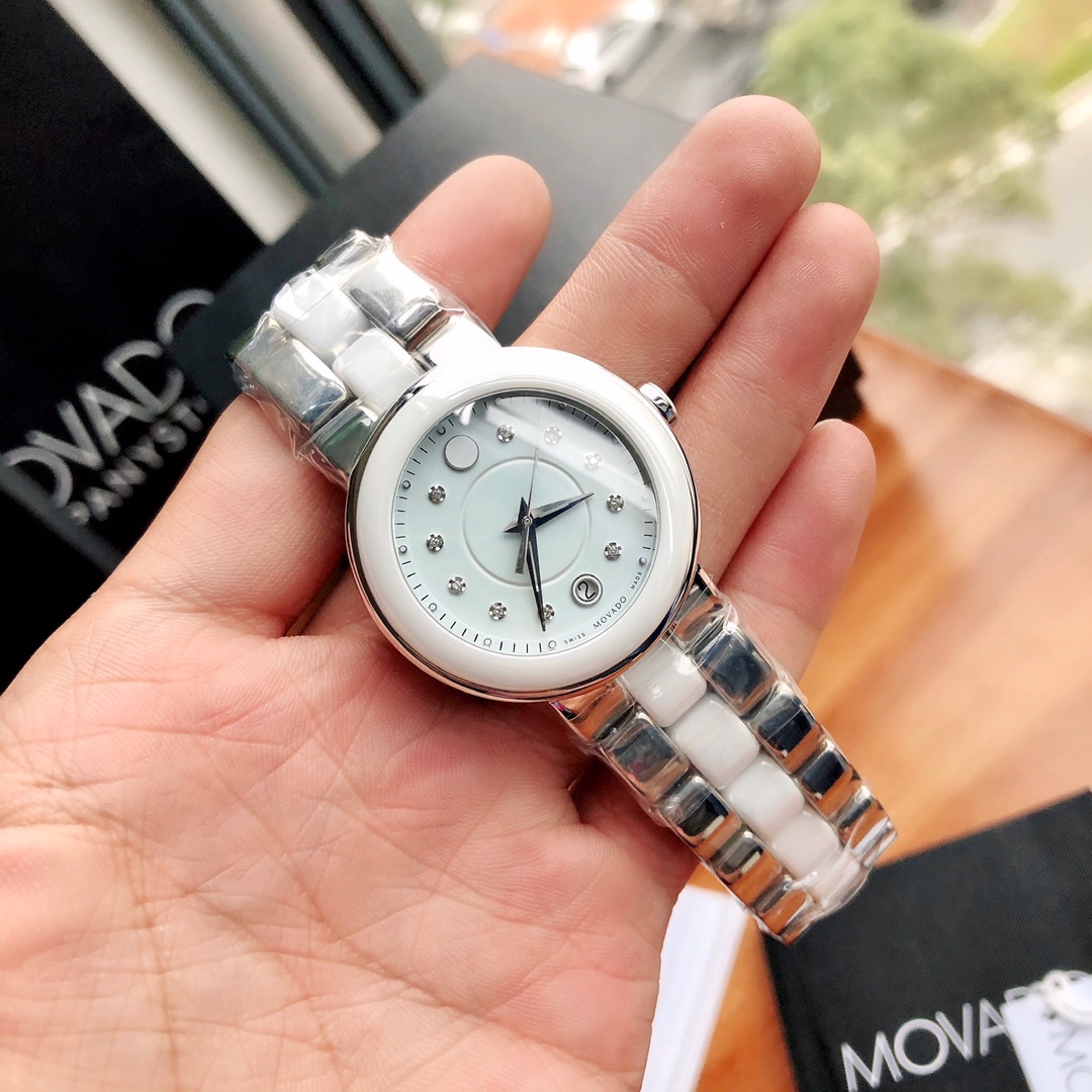 Часы Movado