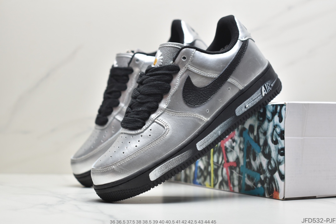 170 公司级韩国限定,携手G-Dragon权志龙个人品牌PEACEMINUSONE x Nike Air Force 1”Para-noise” 雏菊 空军低帮经典运动板鞋DD3223-100