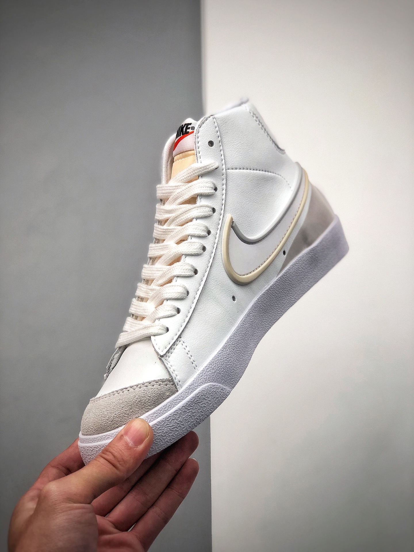 180  公司级 Nike Blazer Mid '1977 Vintage WE，耐克开拓者系列853508