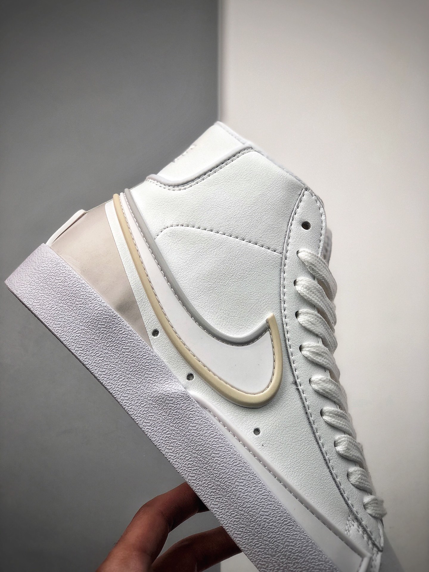 180  公司级 Nike Blazer Mid '1977 Vintage WE，耐克开拓者系列853508