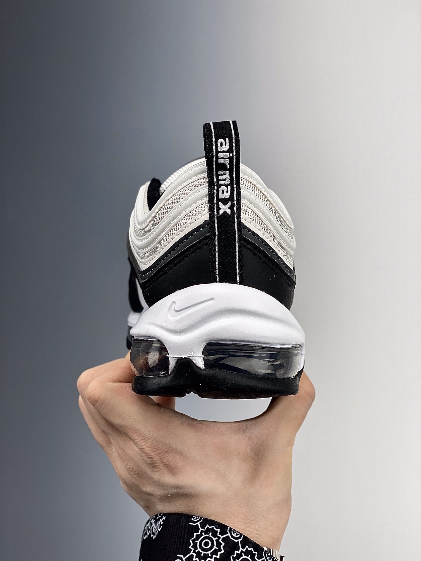 220   Nike Air Max 97气垫跑步鞋 DC3494-990