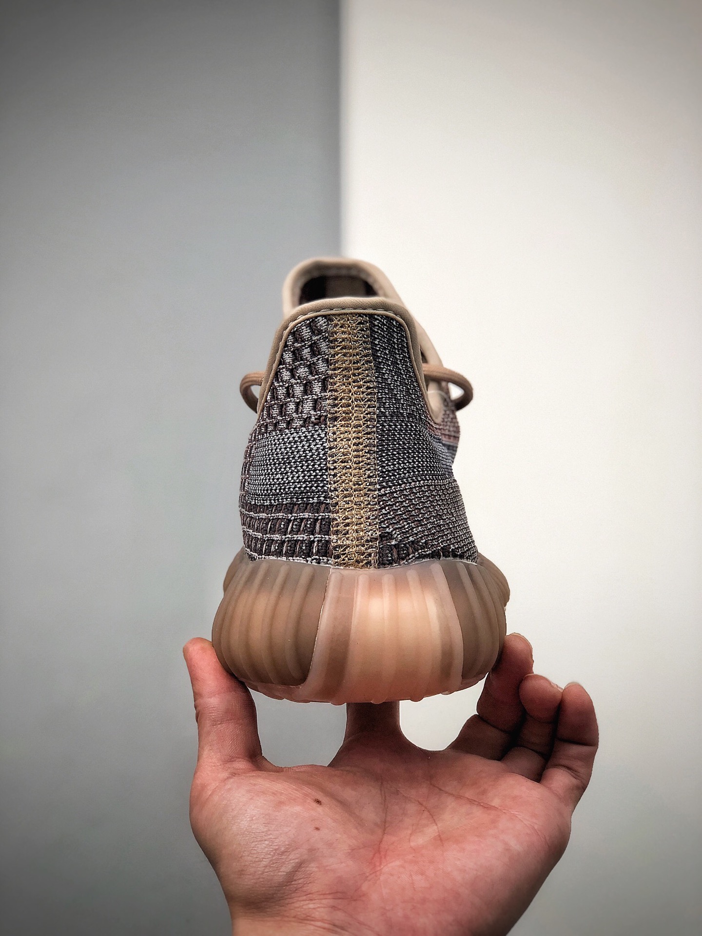 200  阿迪达斯Adidas Yeezy Boost 350 V2”Fade”百搭轻便爆米花中底休闲运动慢跑鞋“单宁棕褐暗蓝”H02795