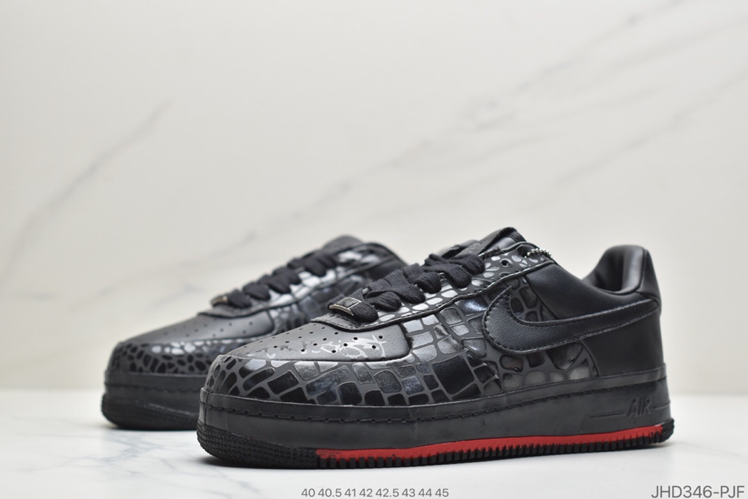 190 公司级耐克NIKE AIR FORCE 1 SUPREME MAX AIR '07 ”SO CAL”  方格AF1诞生25周年限量版“方格亮眼的色彩搭配 318772-003