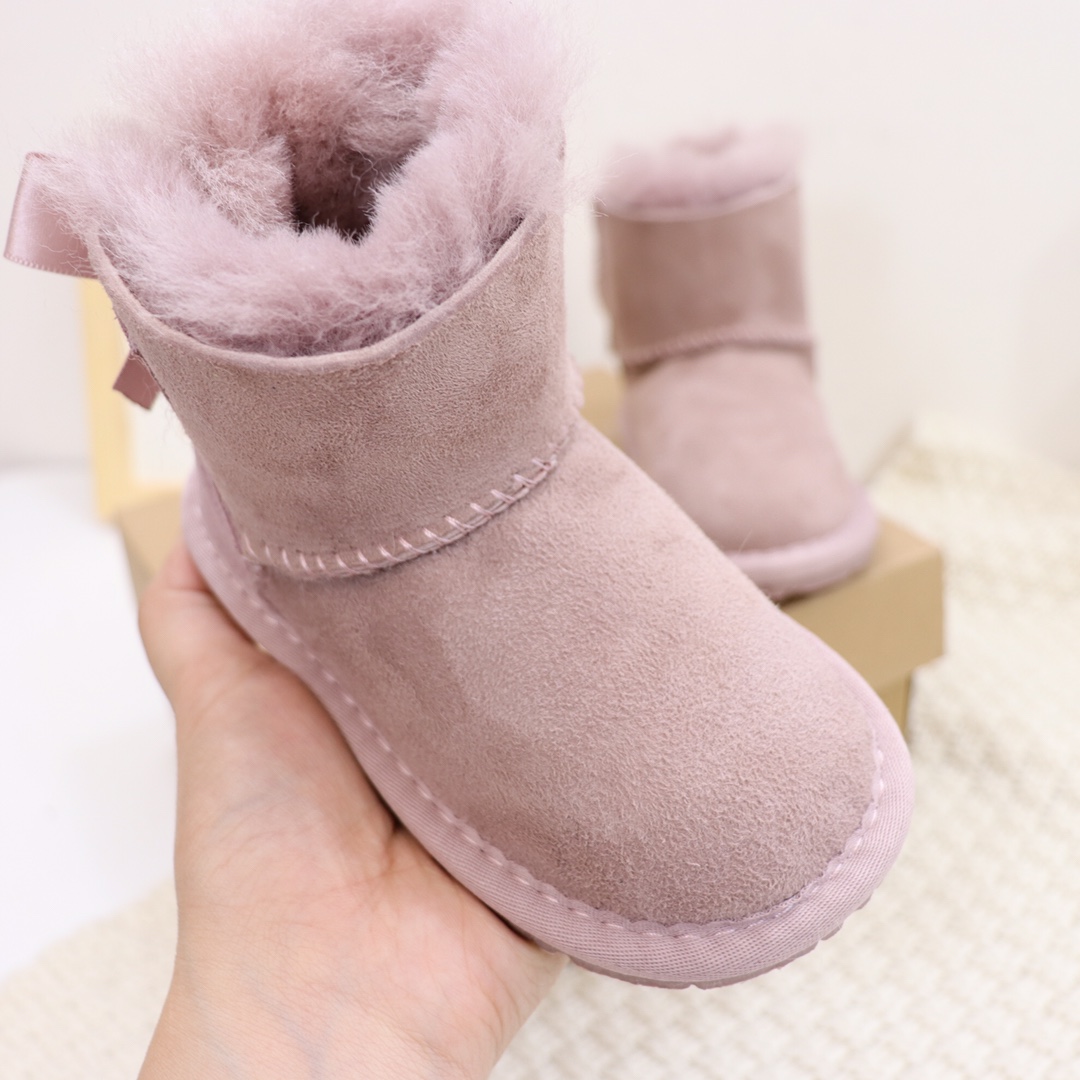 图片[6]-UGG皮毛一体蝴蝶结宝宝鞋雪地靴尺码15–20 此款是小童款.鞋底是薄的非常适合小宝宝💪 俏皮可爱的后蝴蝶结.和logo的完美结合.可爱甜美📣 是羊皮毛一体，真羊毛.软橡胶防滑底轻便舒适👍…-选品中心