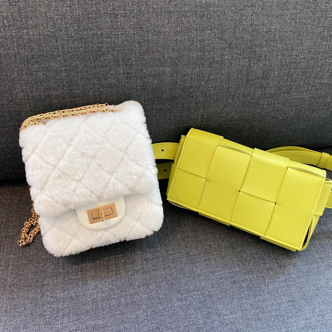 Bottega Veneta葆蝶家  The Belt Cassttte腰包 639367奇异果色