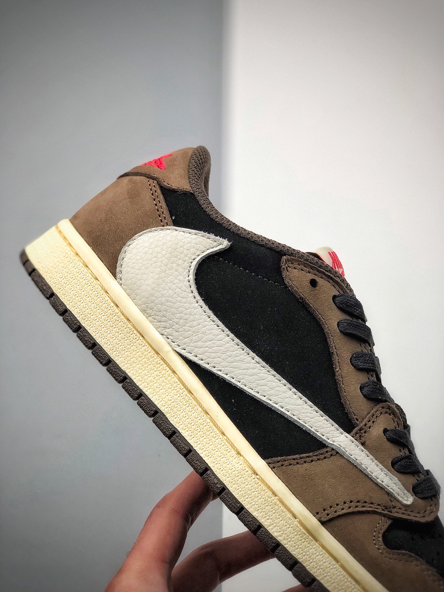 240  Air Jordan 1 Retro High OG 倒勾 低帮 深棕 AJ1 乔丹1代 aj1 乔1 咖啡色 深棕 反向脚趾CQ4277-001