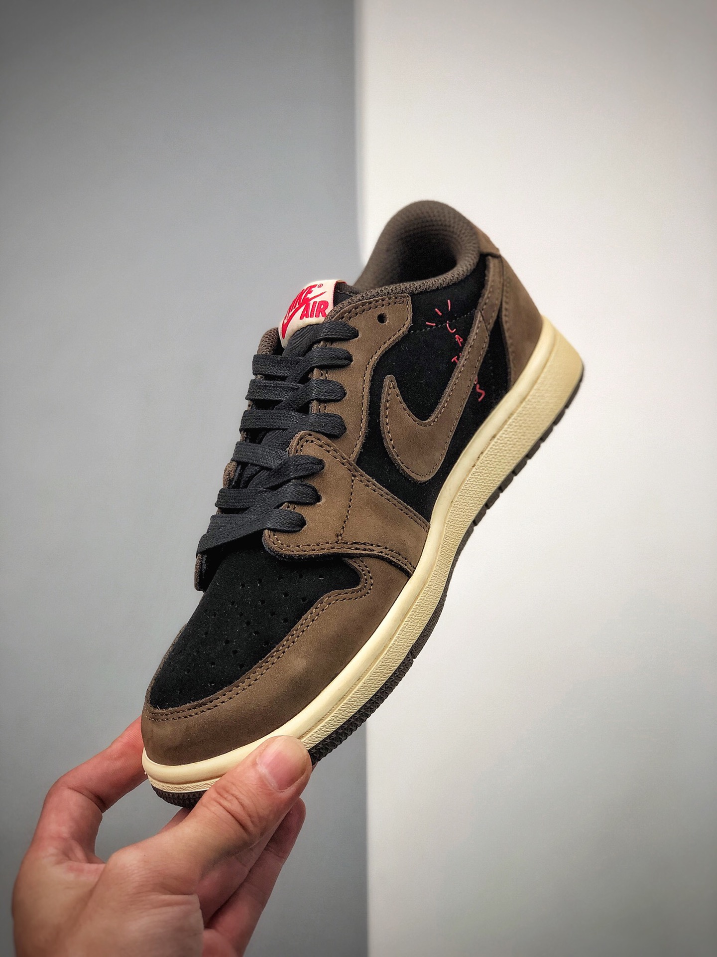 240  Air Jordan 1 Retro High OG 倒勾 低帮 深棕 AJ1 乔丹1代 aj1 乔1 咖啡色 深棕 反向脚趾CQ4277-001
