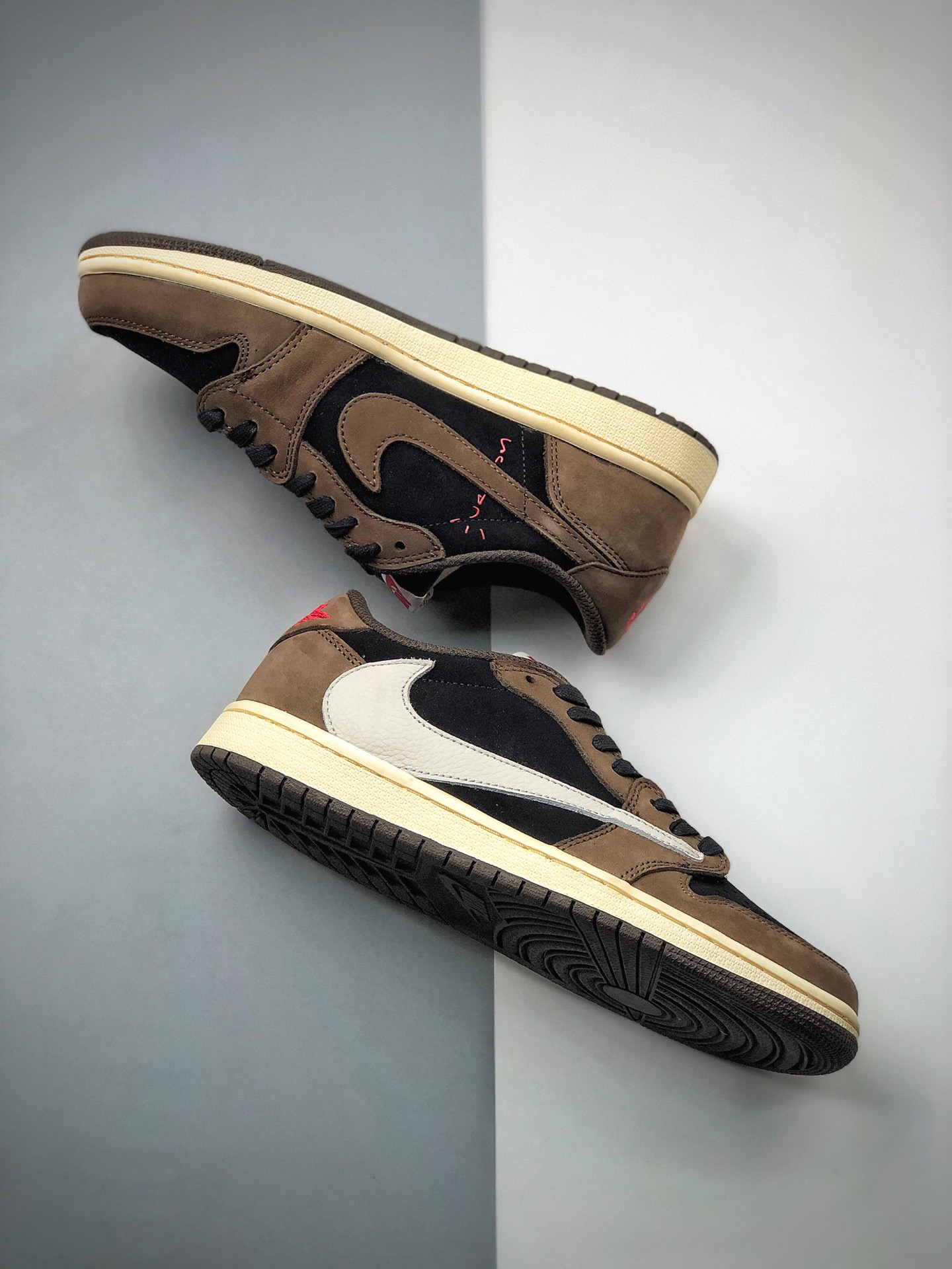 240  Air Jordan 1 Retro High OG 倒勾 低帮 深棕 AJ1 乔丹1代 aj1 乔1 咖啡色 深棕 反向脚趾CQ4277-001
