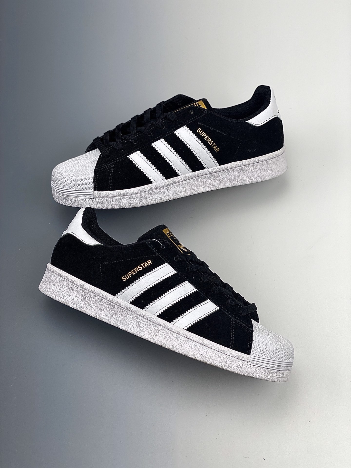 170     Adidas Superstar 反毛贝壳头经典百搭休闲运动板鞋  FX2335