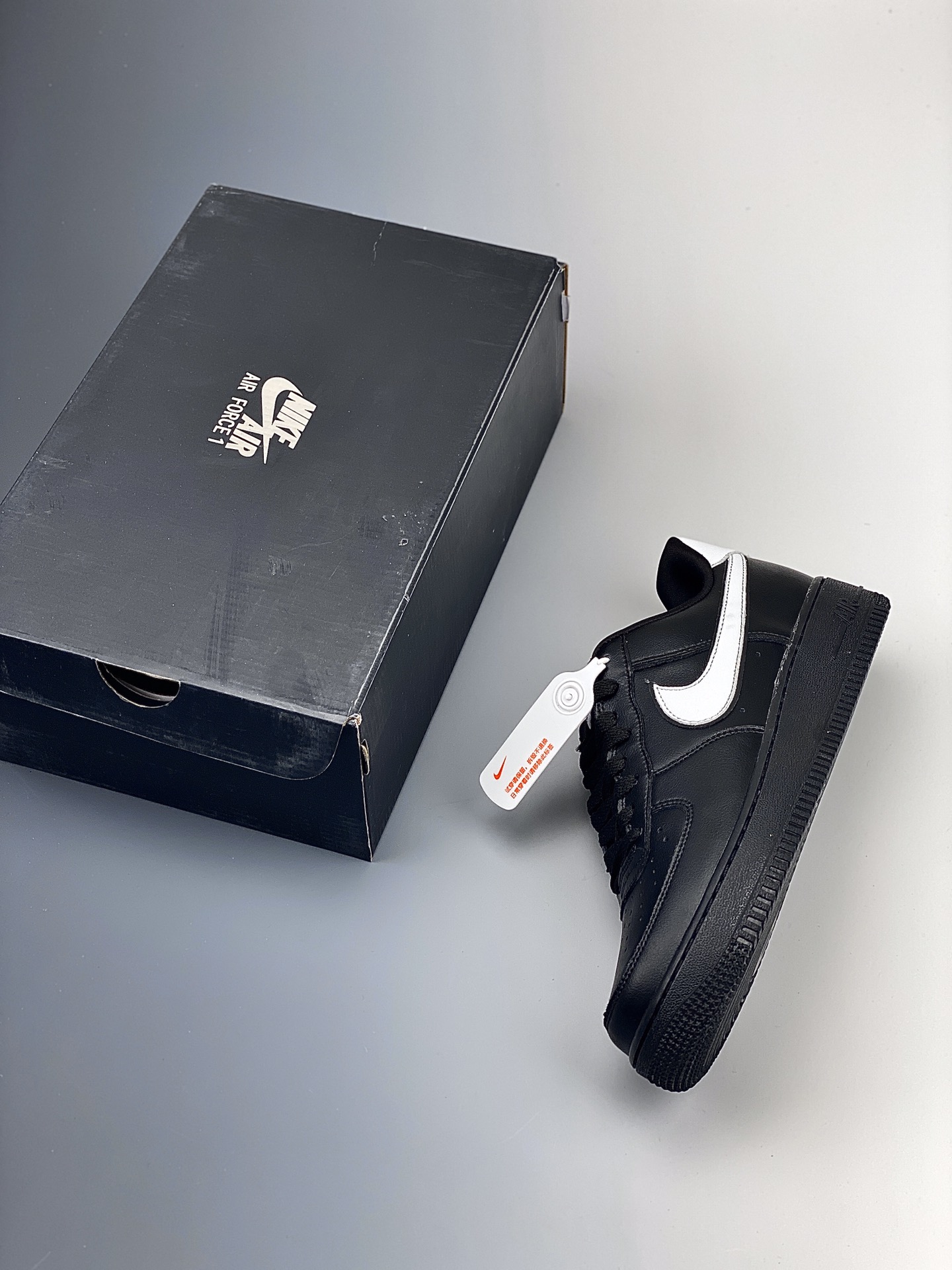 180  Nike Air Force 1 空军一号低帮运动休闲板鞋 CQ0492-001