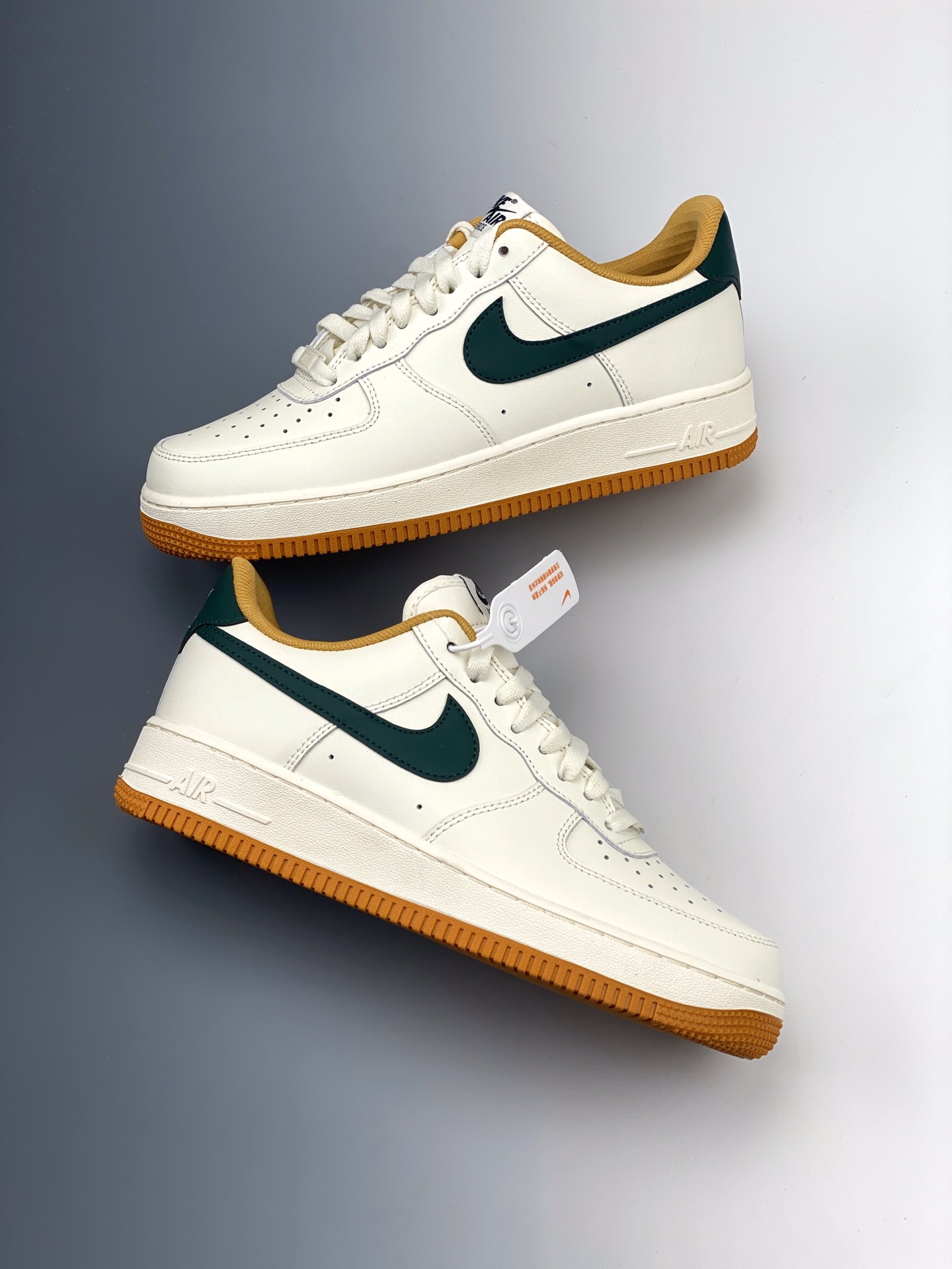 190  Nike Air Force 1 空军一号低帮运动休闲板鞋 CJ6065-600