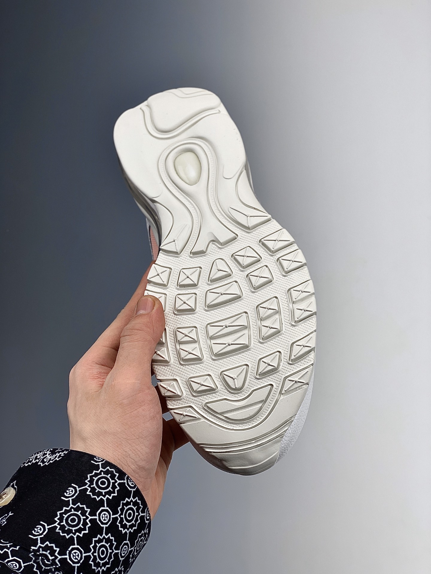 200  新配色 Nike耐克女鞋秋季新款运动鞋AIR MAX 97子弹头气垫休闲鞋 rc 921733-104