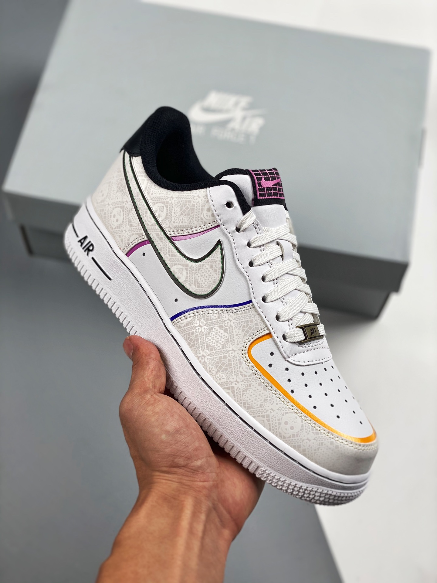 Air Force 1 "Day of the Dead" Día de los Muertos, reflectante 3M, basado en el Air Force 1 blanco puro, con reflectante…