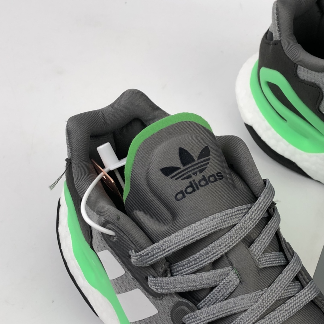 220 Adidas Originals 2020 Day Jogger Boost 三叶草2020版慢跑者系列高弹复古休闲运动跑鞋 夜行者二代 FW4825