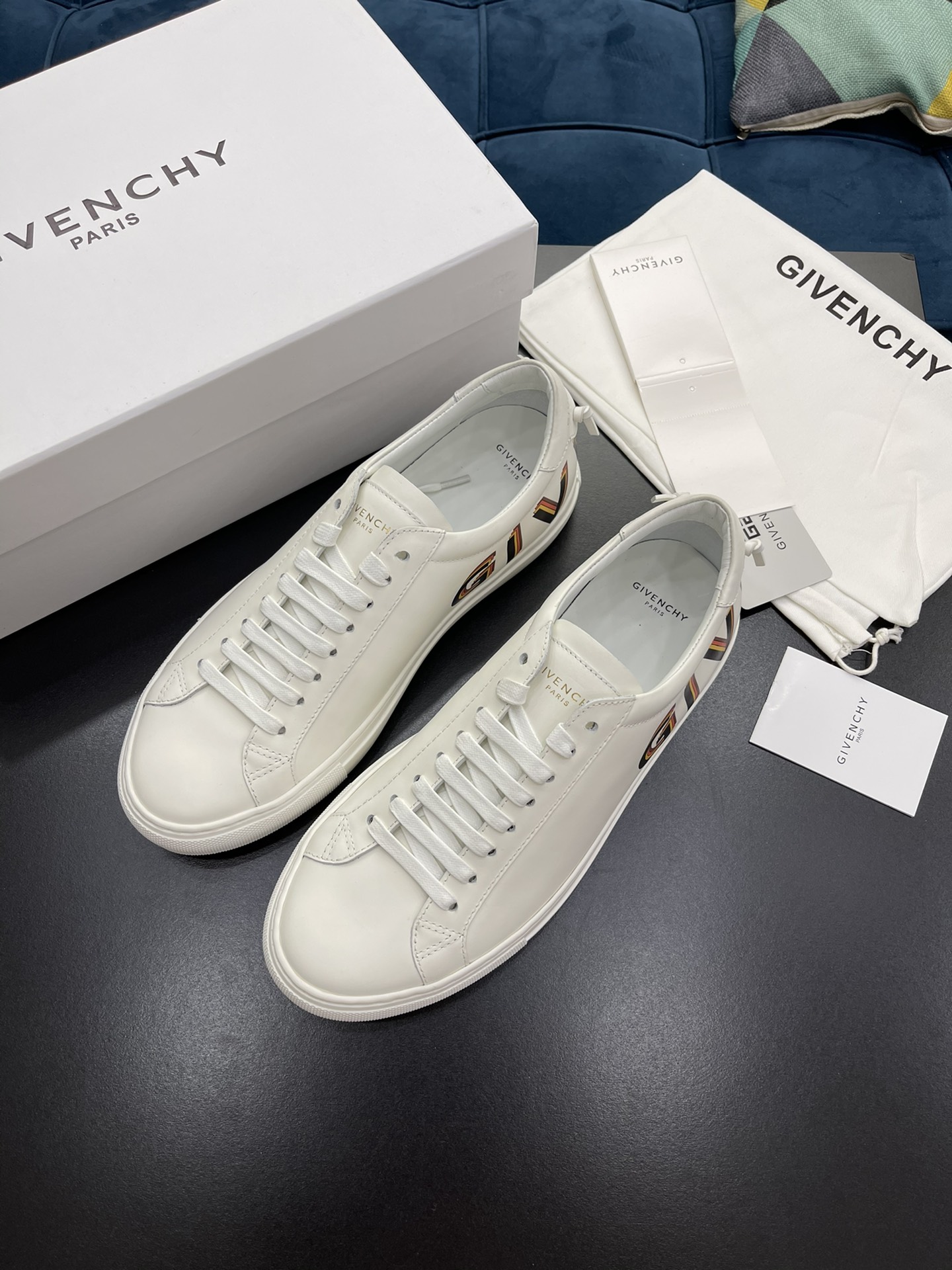 G V new fashion trend sports and casual shoes The upper is made of high-quality