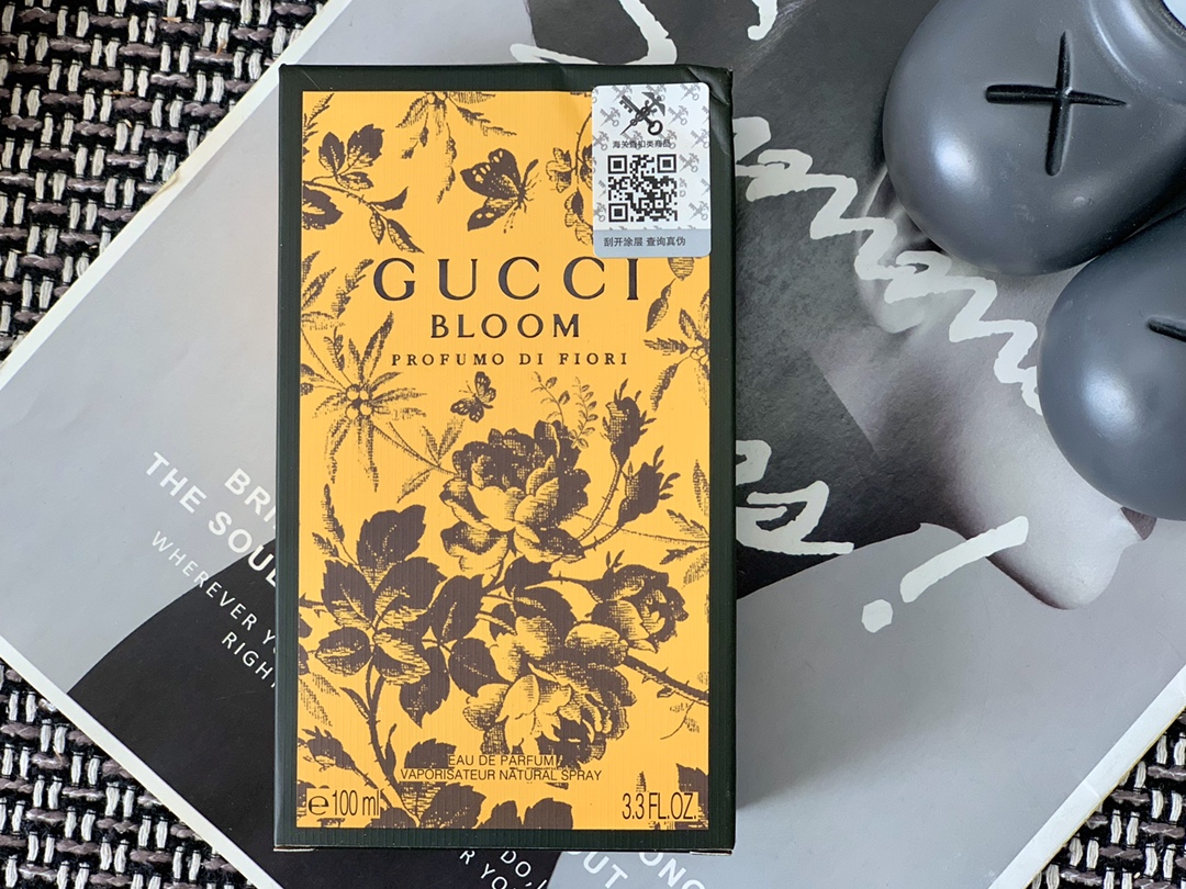 Gucci Perfume Pink Yellow Resin