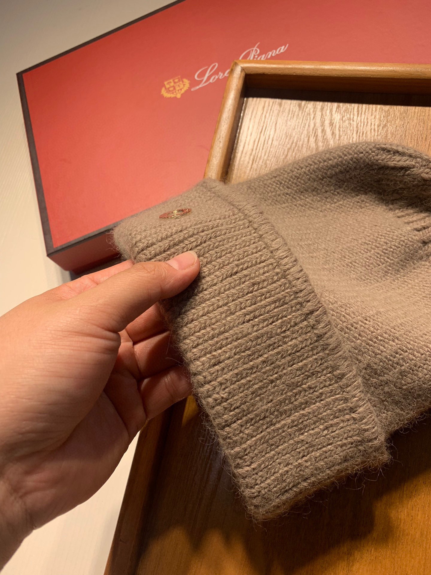 🌹。LP。【羊毛单帽】客供小羊毛！珍贵典藏的灵魂帽子！客供色纱.每个颜色都非常好看！经典！手感软腻.70